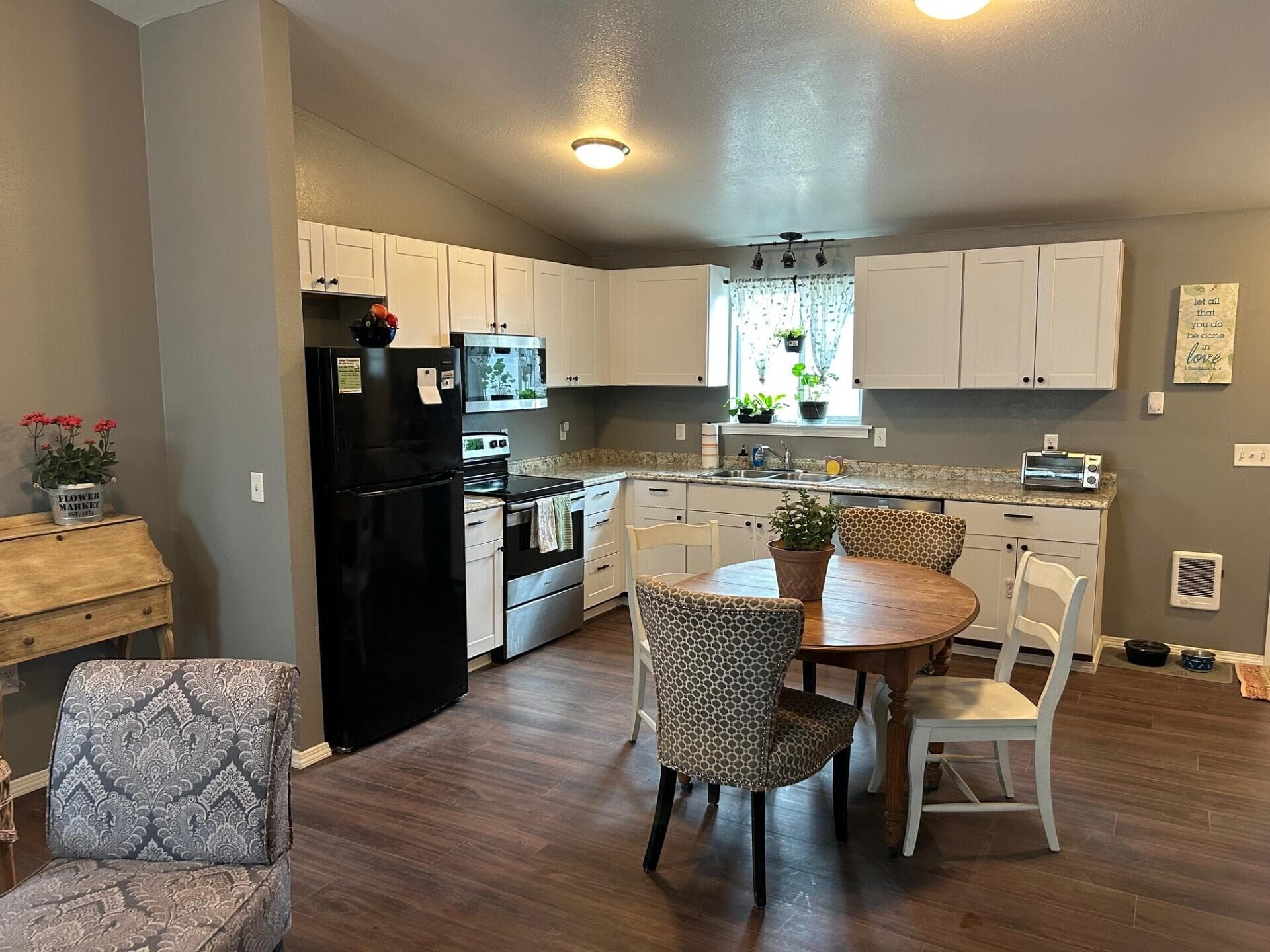 Kitchen. Photo 4 of 13, 57460 Holiday, Christmas Valley, OR 97641