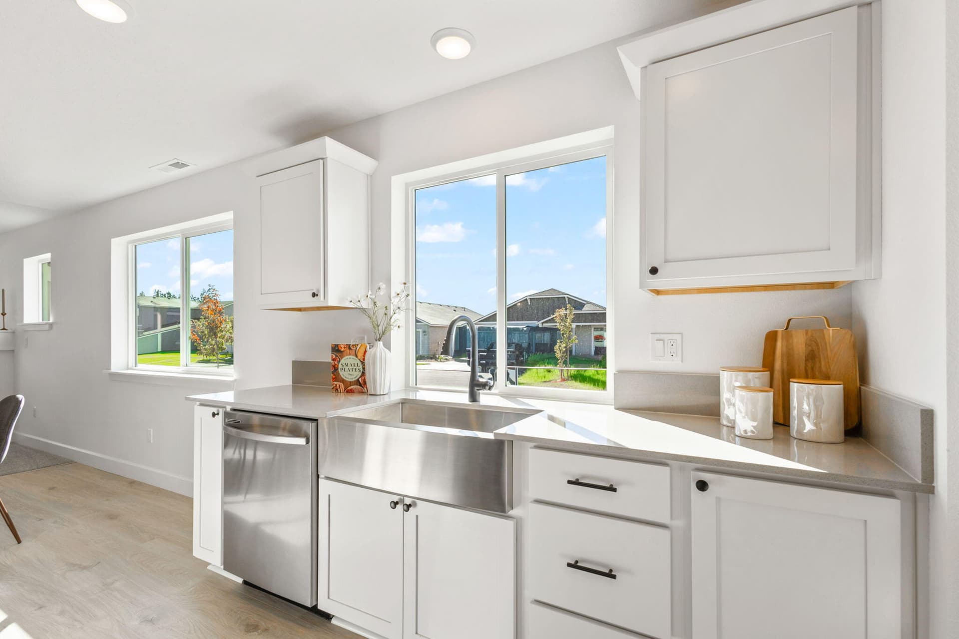 Kitchen with Farmhouse Sink. Photo 5 of 23, 779 NE Discovery Loop Unit Lot 161, Prineville, OR 97754