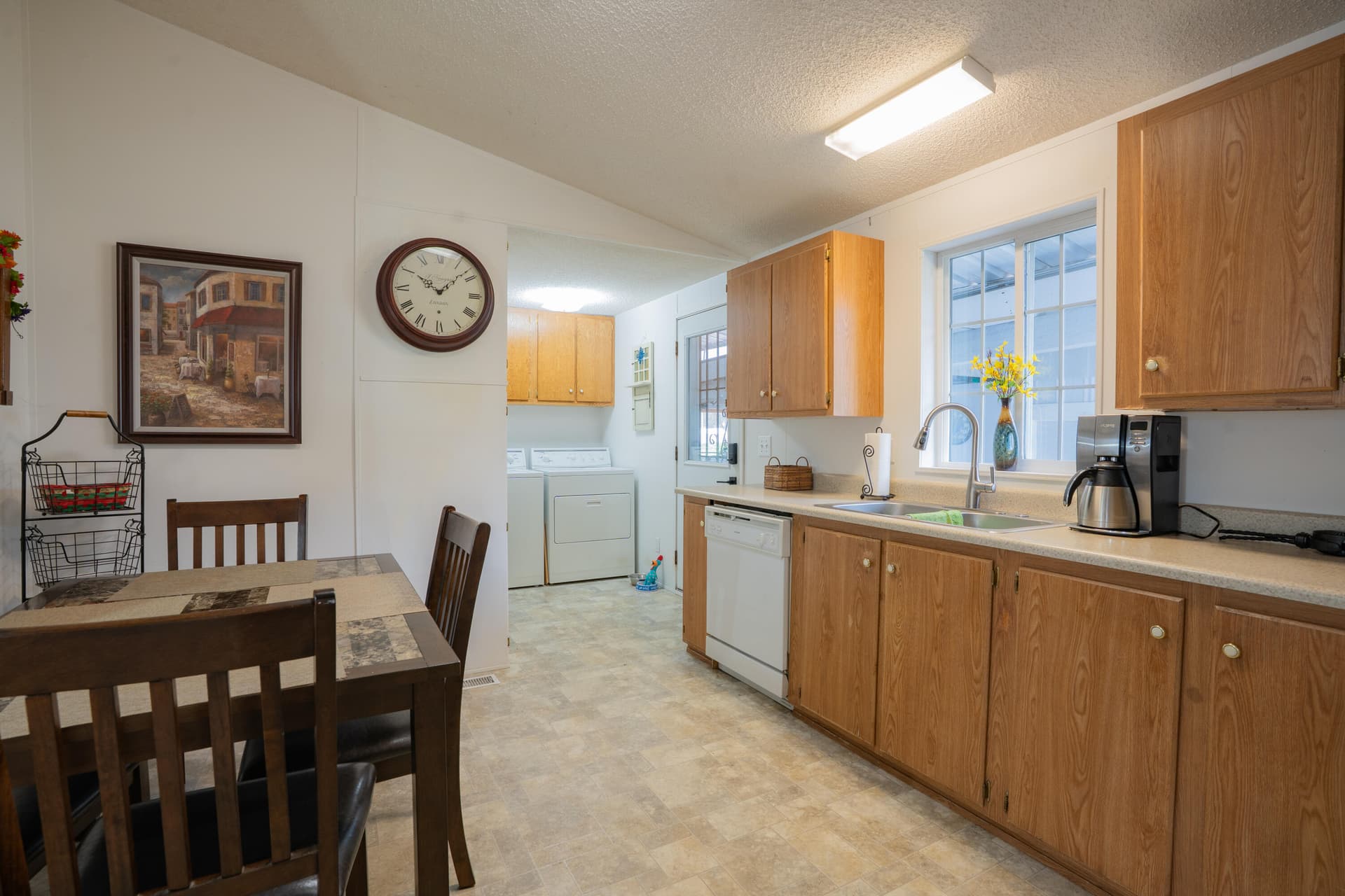 Kitchen. Photo 5 of 15, 3700 Bellinger Lane Unit SPC 22, Medford, OR 97501