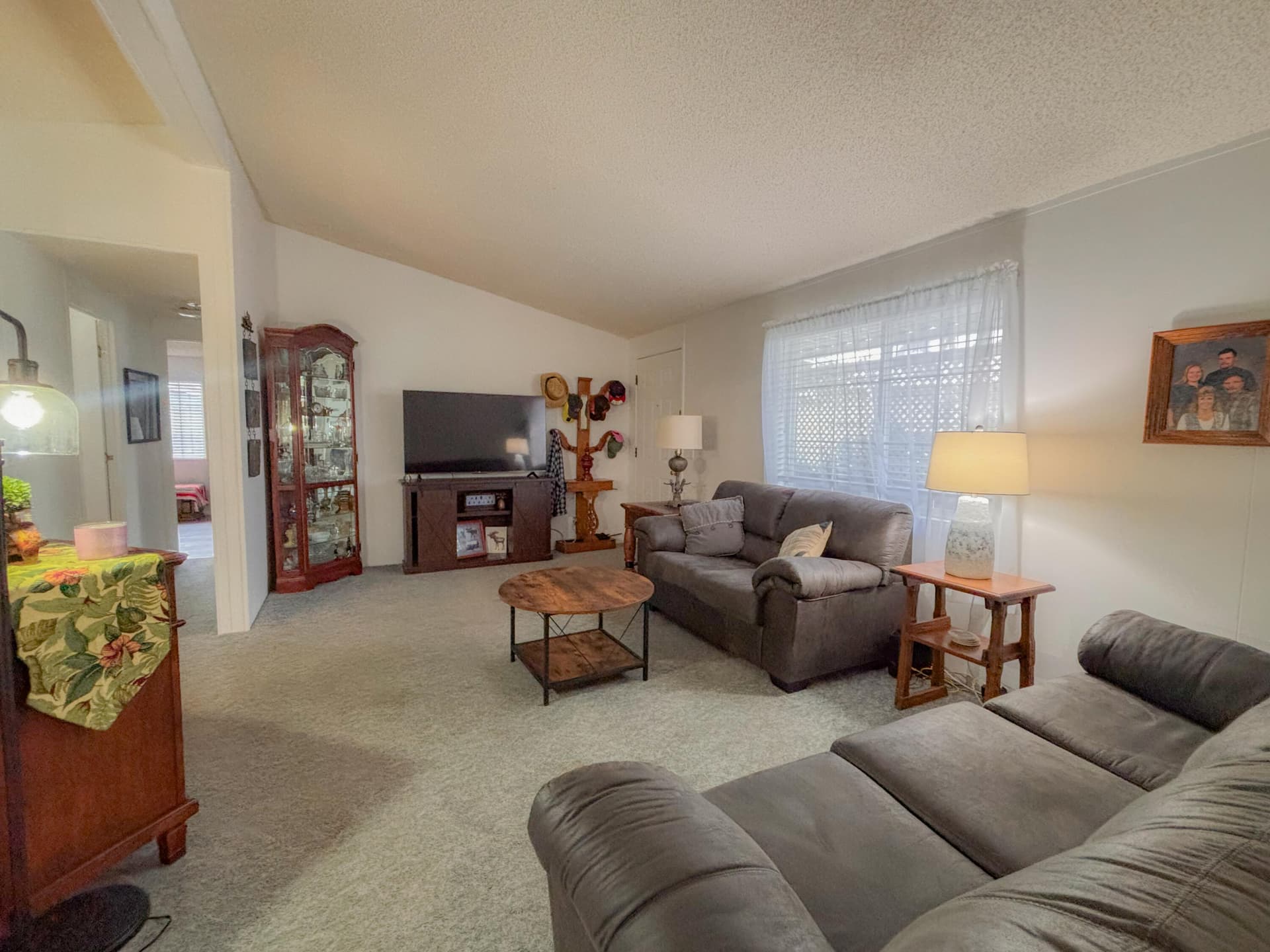 Living Room. Photo 3 of 15, 3700 Bellinger Lane Unit SPC 22, Medford, OR 97501