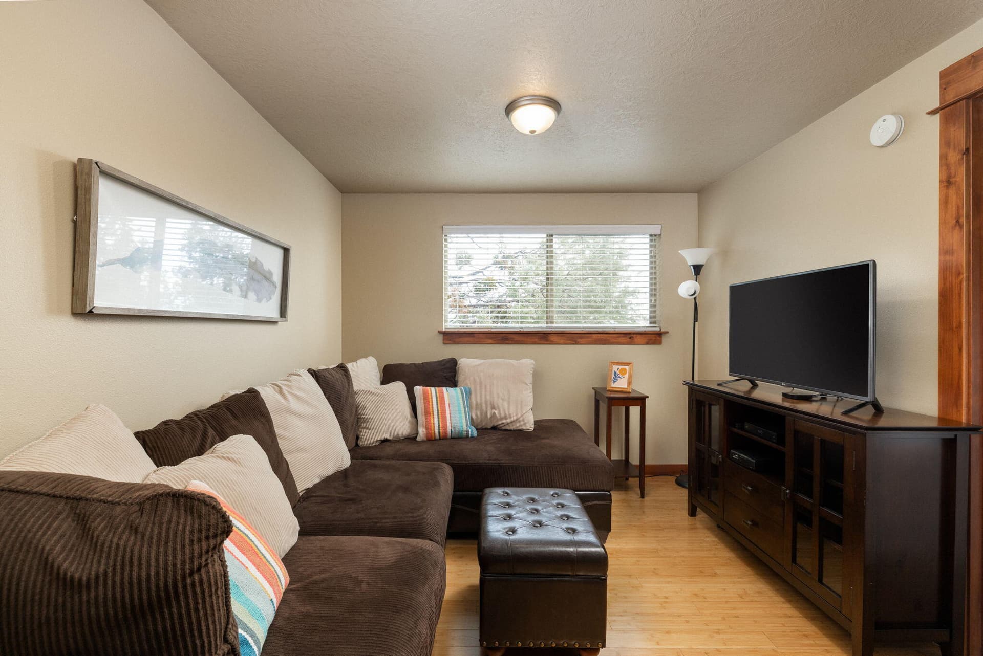 Roanoke #9 (5 of 22). Photo 5 of 22, 1010 NW Roanoke Avenue Unit APT 9, Bend, OR 97703