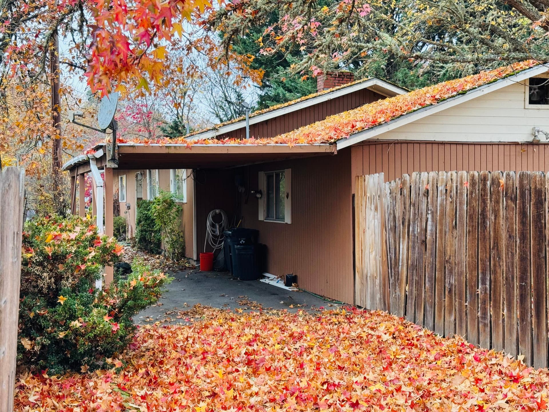 Front. Photo 2 of 21, 225 SW Westholm Avenue, Grants Pass, OR 97526