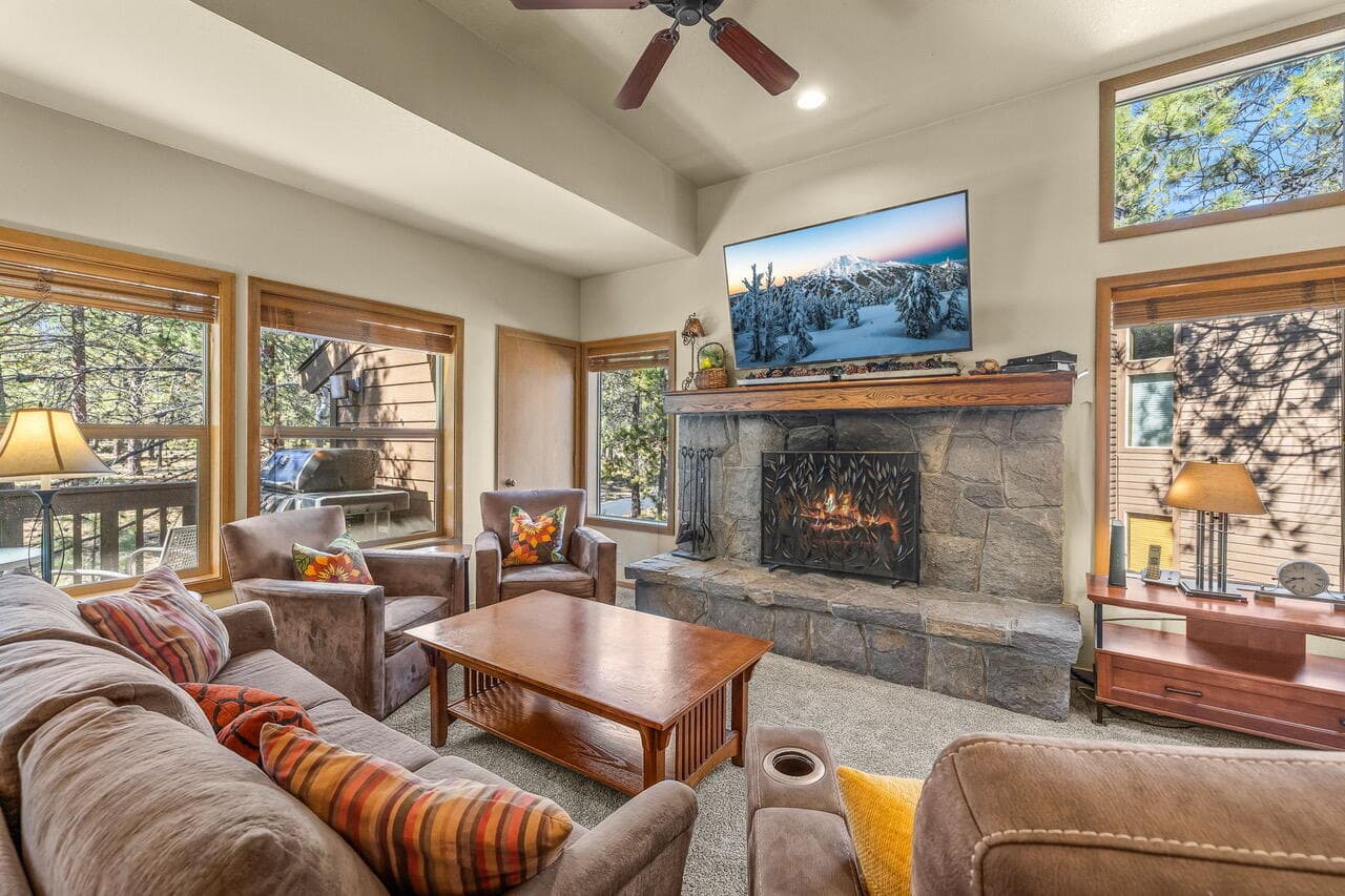 57379 Beaver Ridge #4. Photo 4 of 22, 57379 Beaver Ridge Loop Unit 30D2, Sunriver, OR 97707