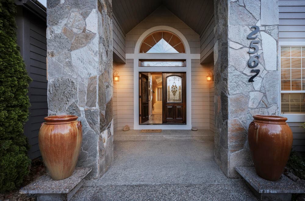Beautiful Entry. Photo 2 of 30, 2567 SE Coriander Way, Grants Pass, OR 97527