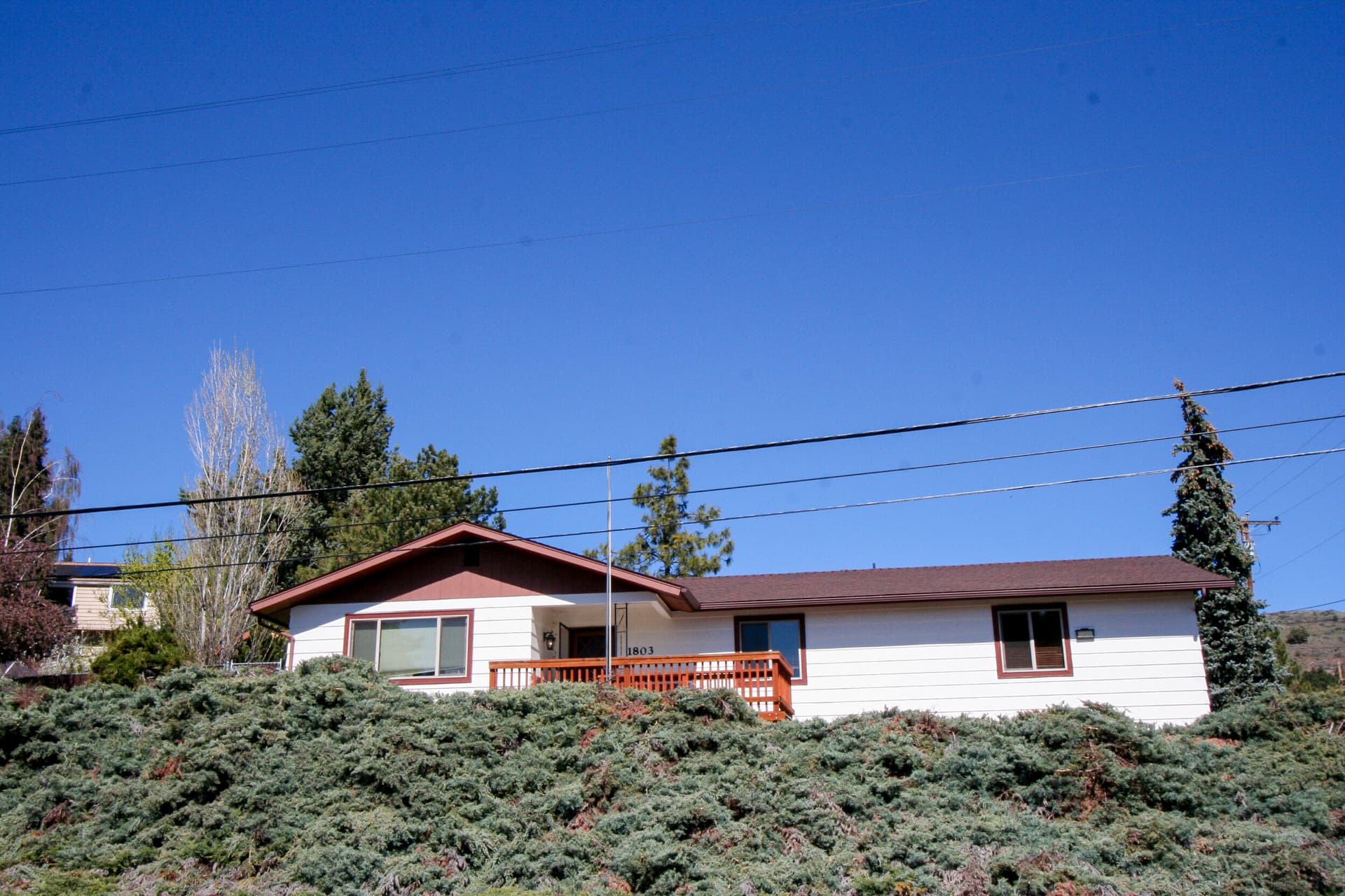 IMG_3132. Photo 2 of 54, 1803 N Eldorado Avenue, Klamath Falls, OR 97601