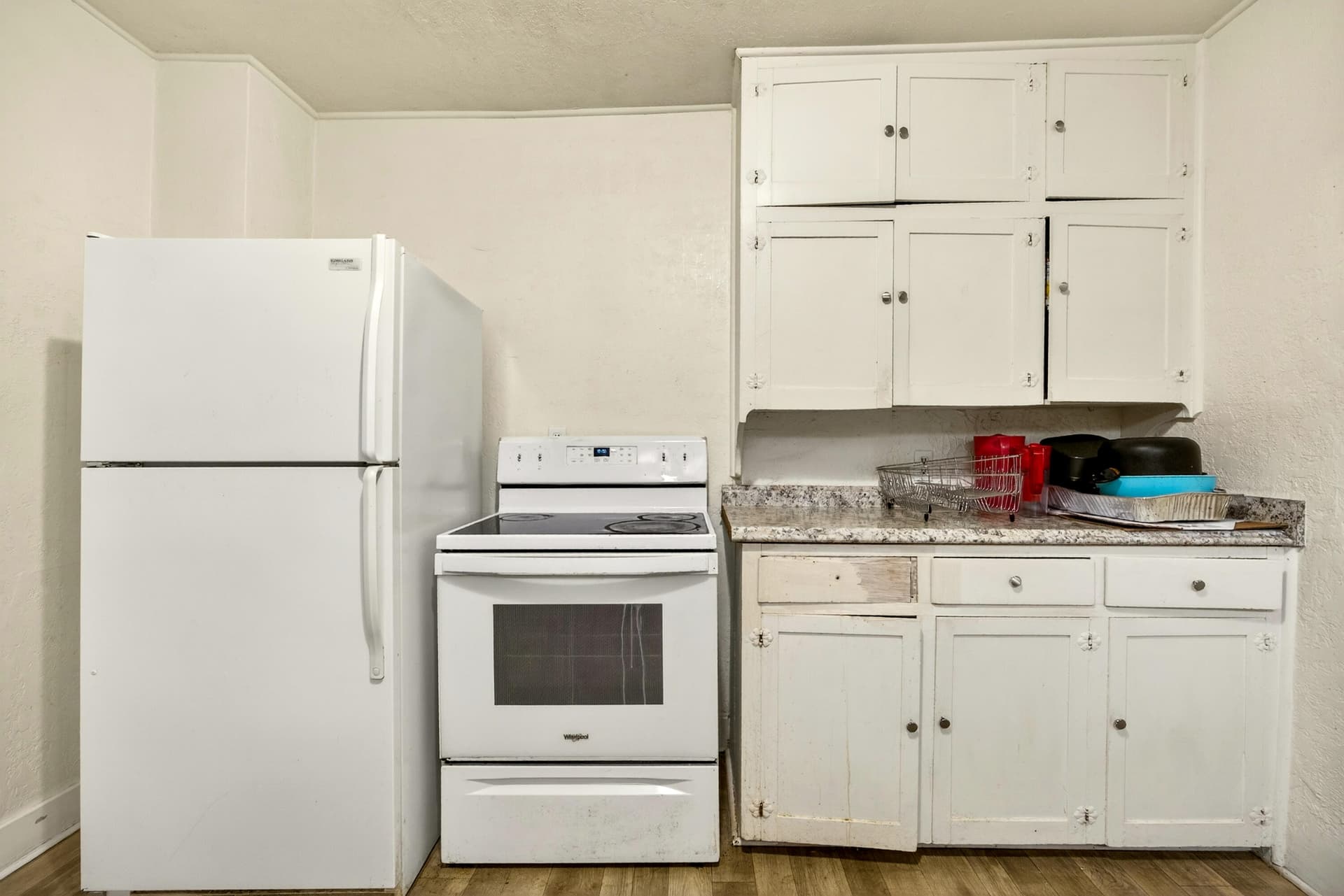 5. Photo 5 of 8, 429 N Holly Street, Medford, OR 97501