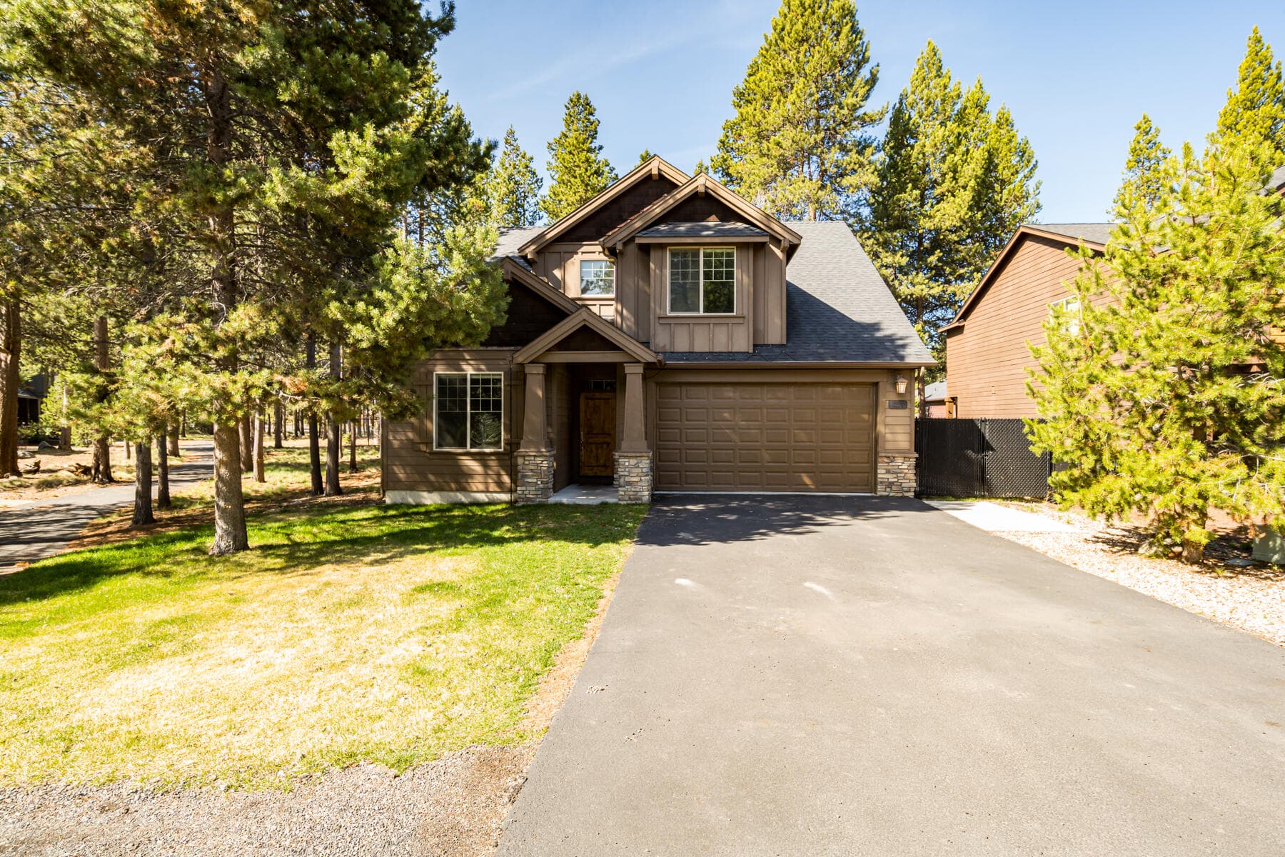 JH5_8908. Photo 1 of 43, 16573 Beesley Place, La Pine, OR 97739