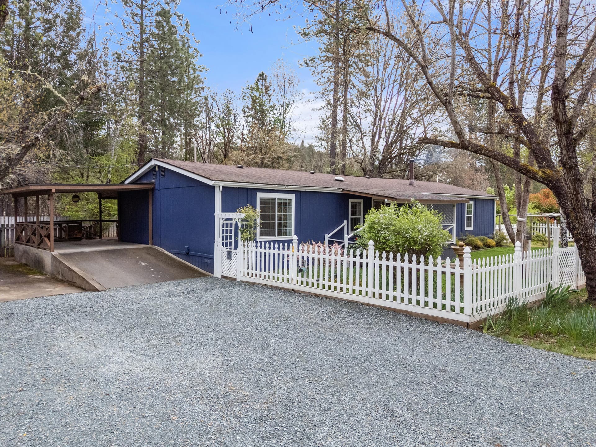 Front Exterior. Photo 2 of 38, 315 Queens Branch Road, Rogue River, OR 97537