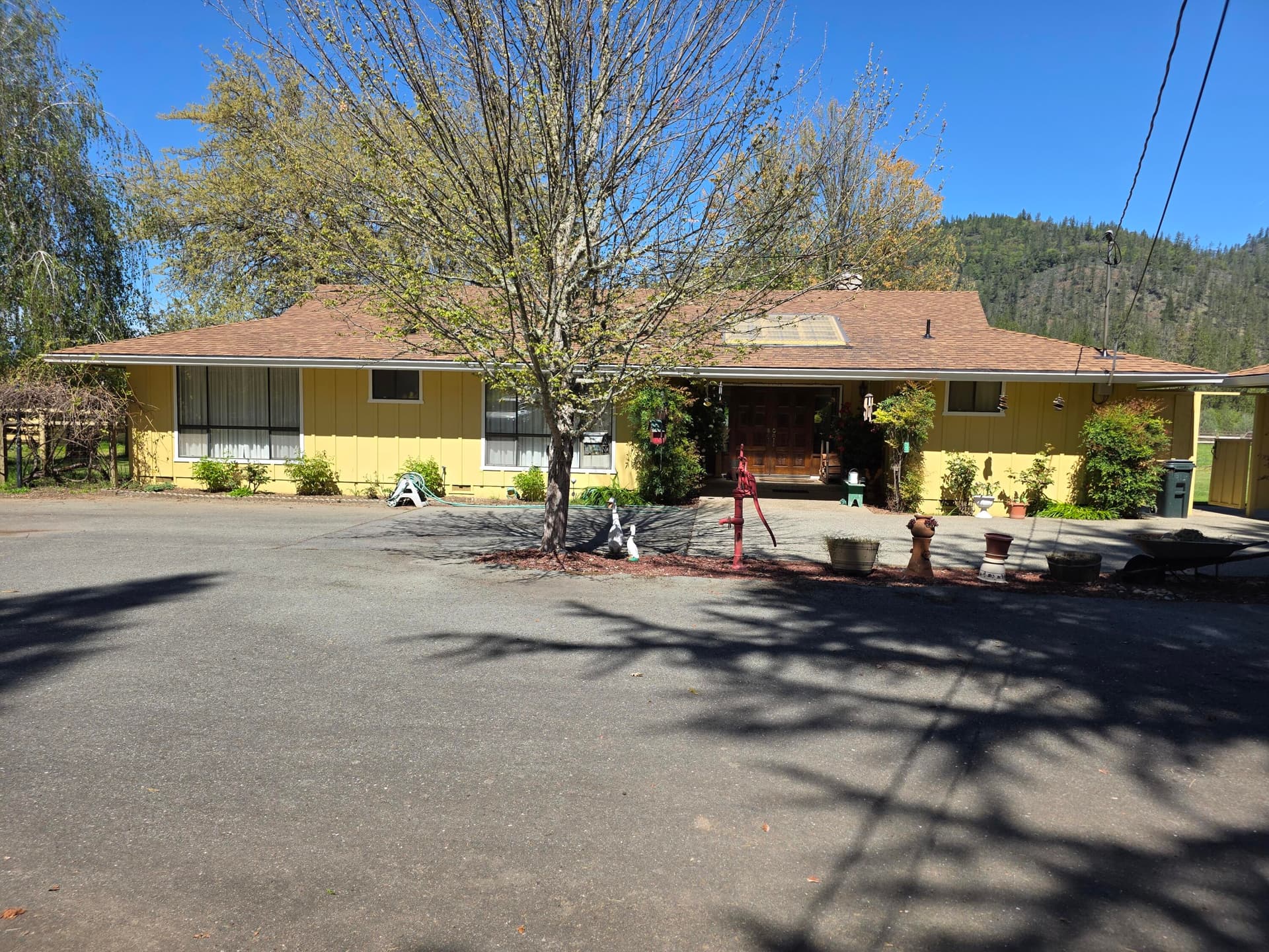 Fish Hatchery - Front of home. Photo 2 of 11, 2880 Fish Hatchery Road, Grants Pass, OR 97527