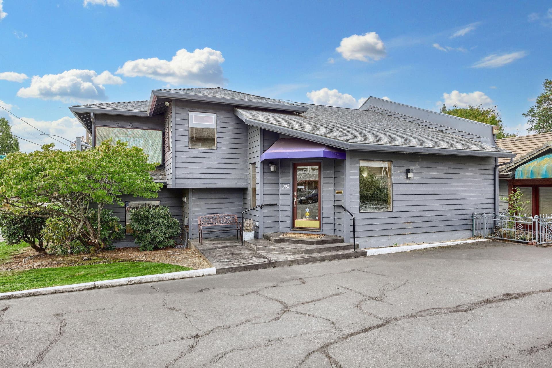 ApxNW6 (1). Photo 1 of 26, 1002 NW 6th Street, Grants Pass, OR 97526