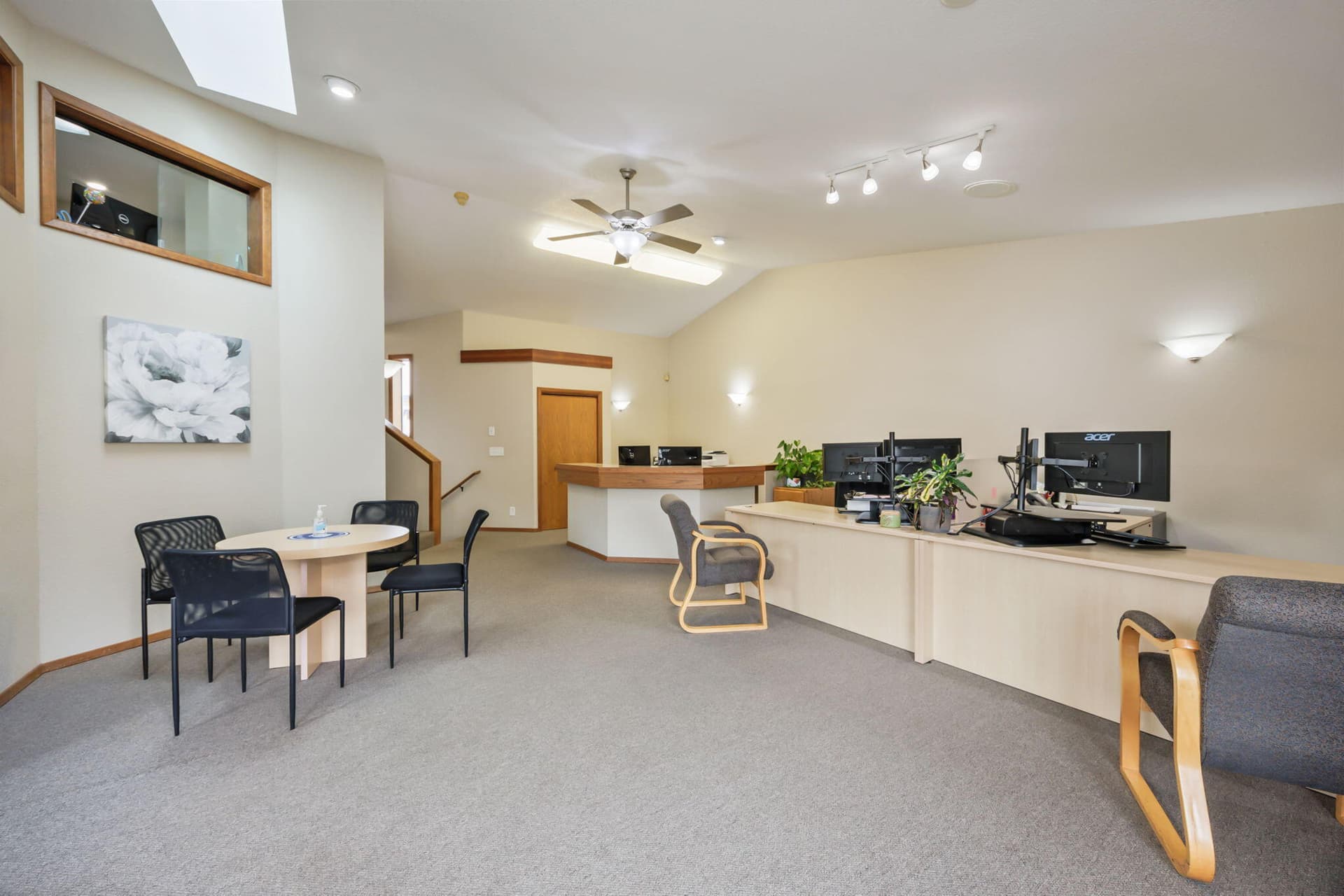 ApxNW6 (3). Photo 4 of 26, 1002 NW 6th Street, Grants Pass, OR 97526