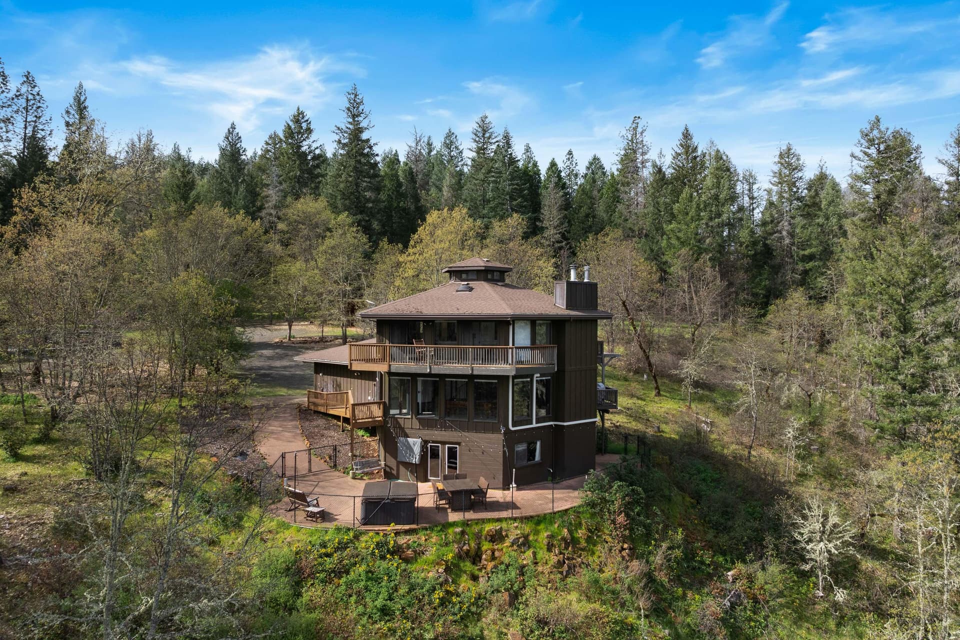 04-DRONE (4 of 6). Photo 2 of 56, 7201 Crowfoot Road, Trail, OR 97541
