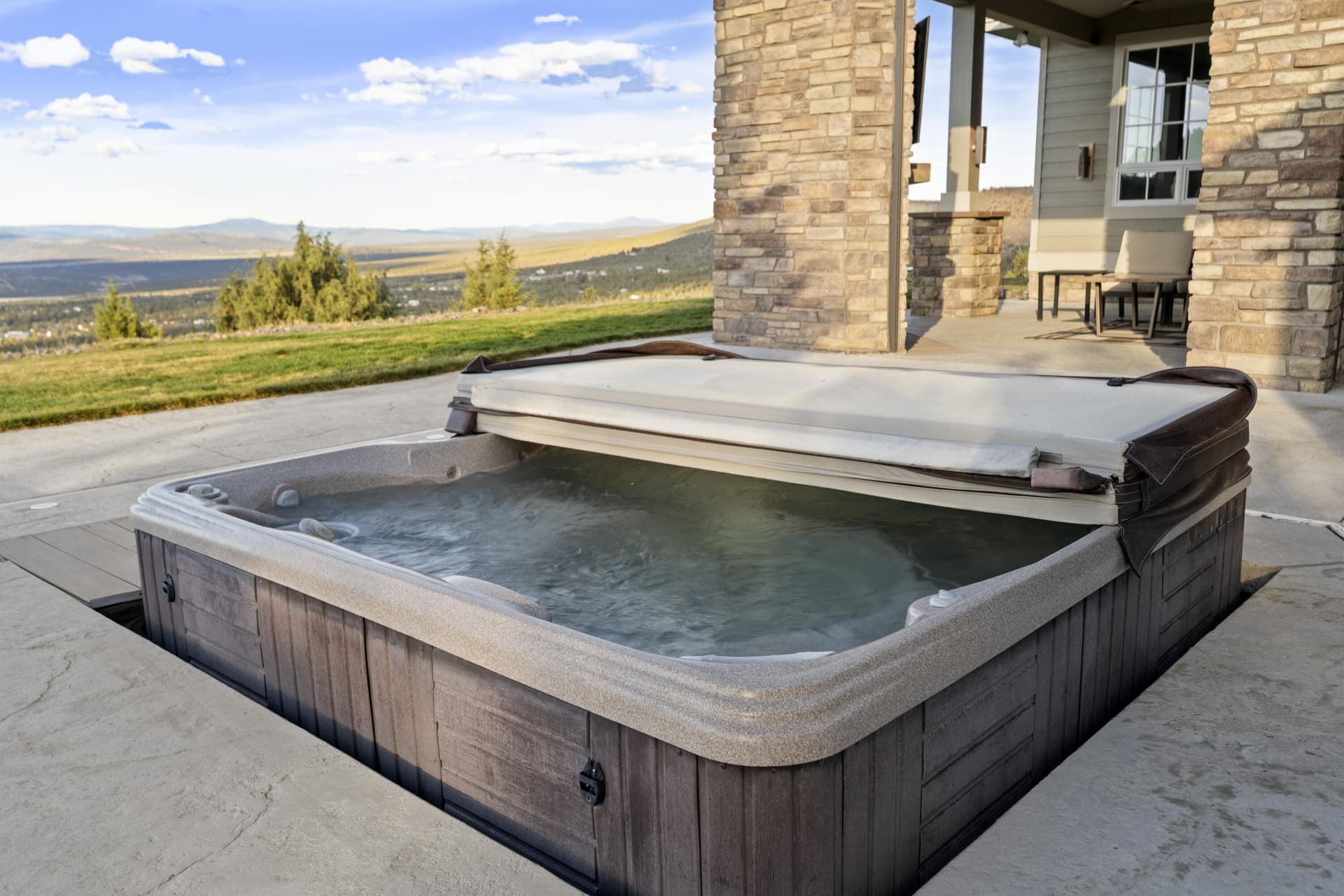 Hot tub on heated concrete patio. Photo 5 of 76, 7579 SE Night Hawk Court, Prineville, OR 97754