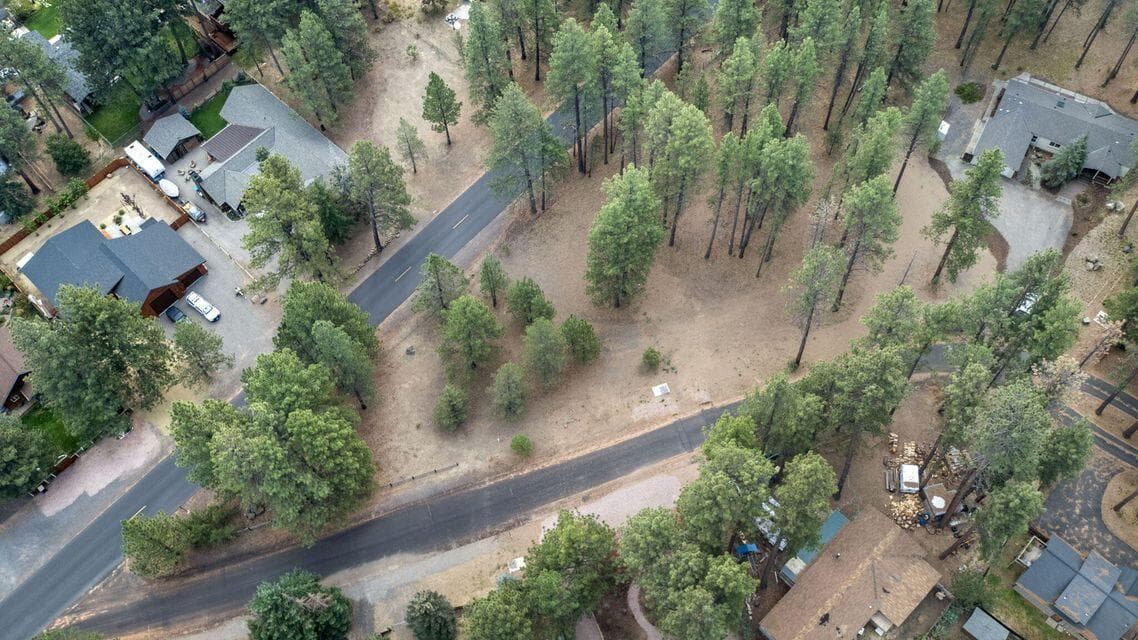 WC9. Photo 4 of 11, 157 W Black Crater Avenue, Sisters, OR 97759