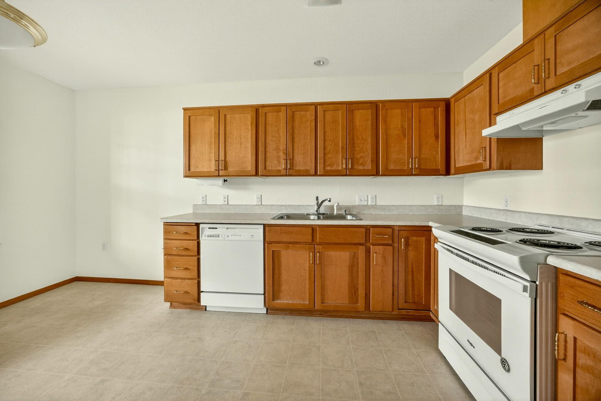 Apx943MMD00012. Photo 4 of 58, 943 Mountain Meadows Circle, Ashland, OR 97520