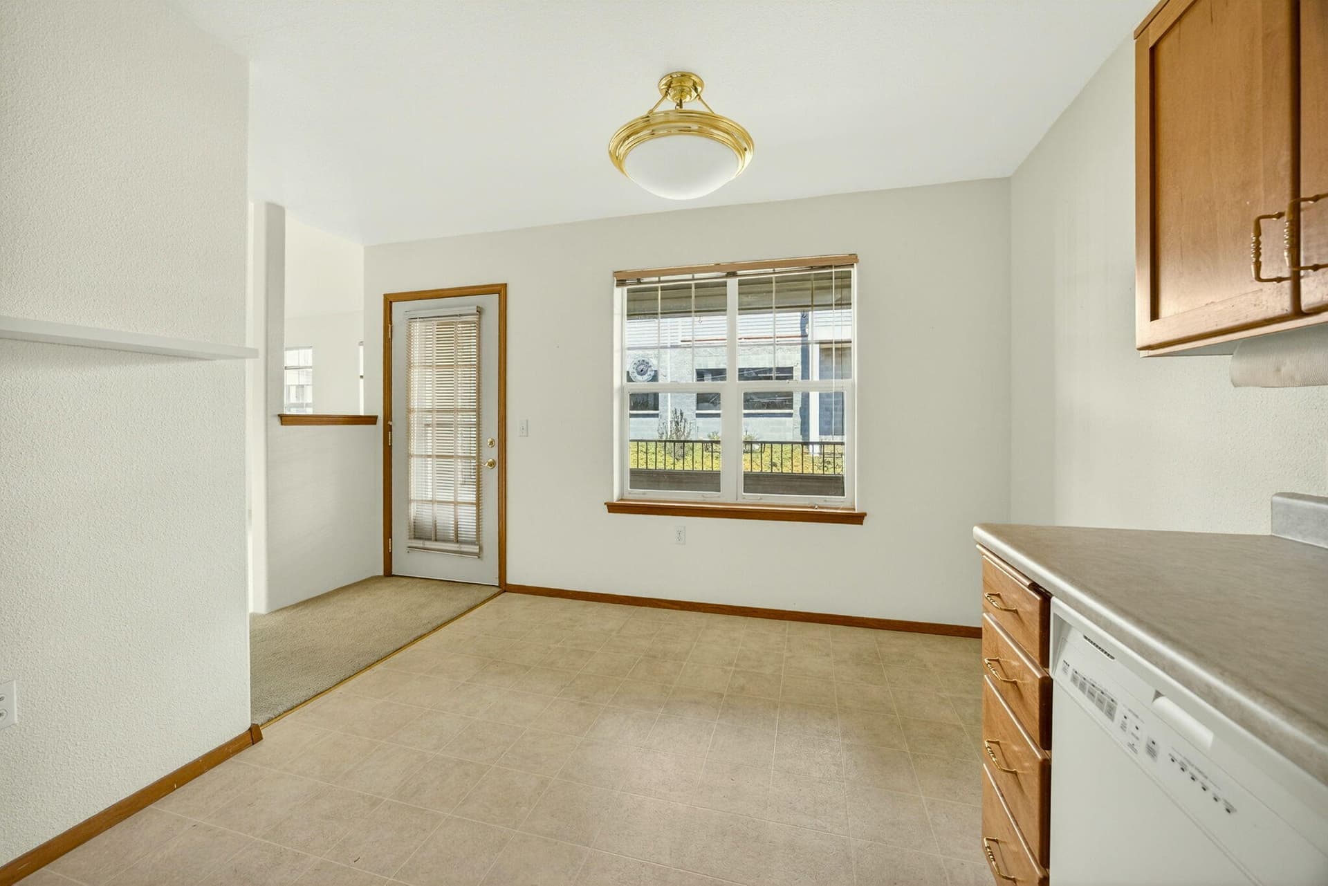 Apx943MMD00013. Photo 5 of 58, 943 Mountain Meadows Circle, Ashland, OR 97520