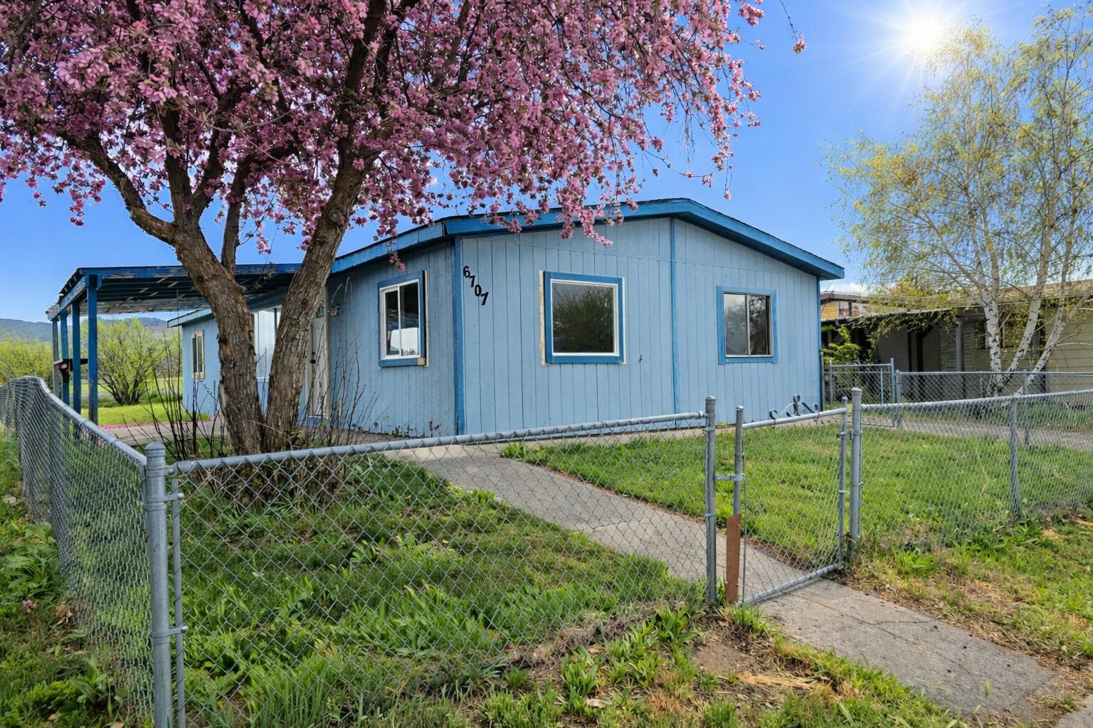 Front View. Photo 1 of 19, 6707 Waggoner Court, Klamath Falls, OR 97603