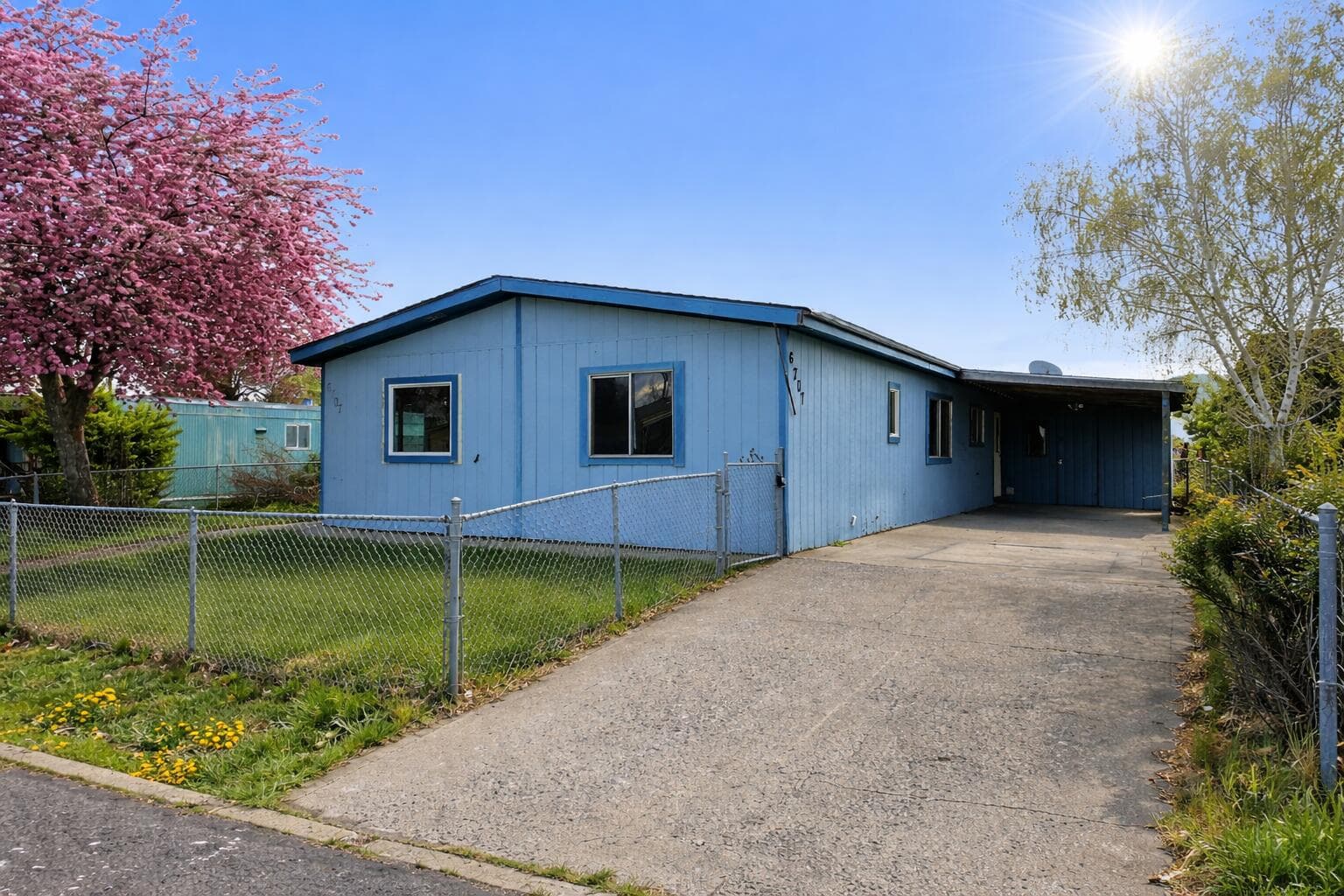 Driveway View. Photo 3 of 19, 6707 Waggoner Court, Klamath Falls, OR 97603
