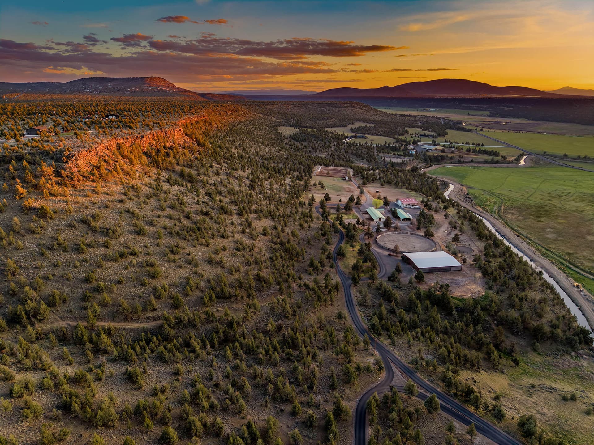 Scenic view oregon crooked river rim hor. Photo 2 of 59, 2300 S Main Street, Prineville, OR 97754