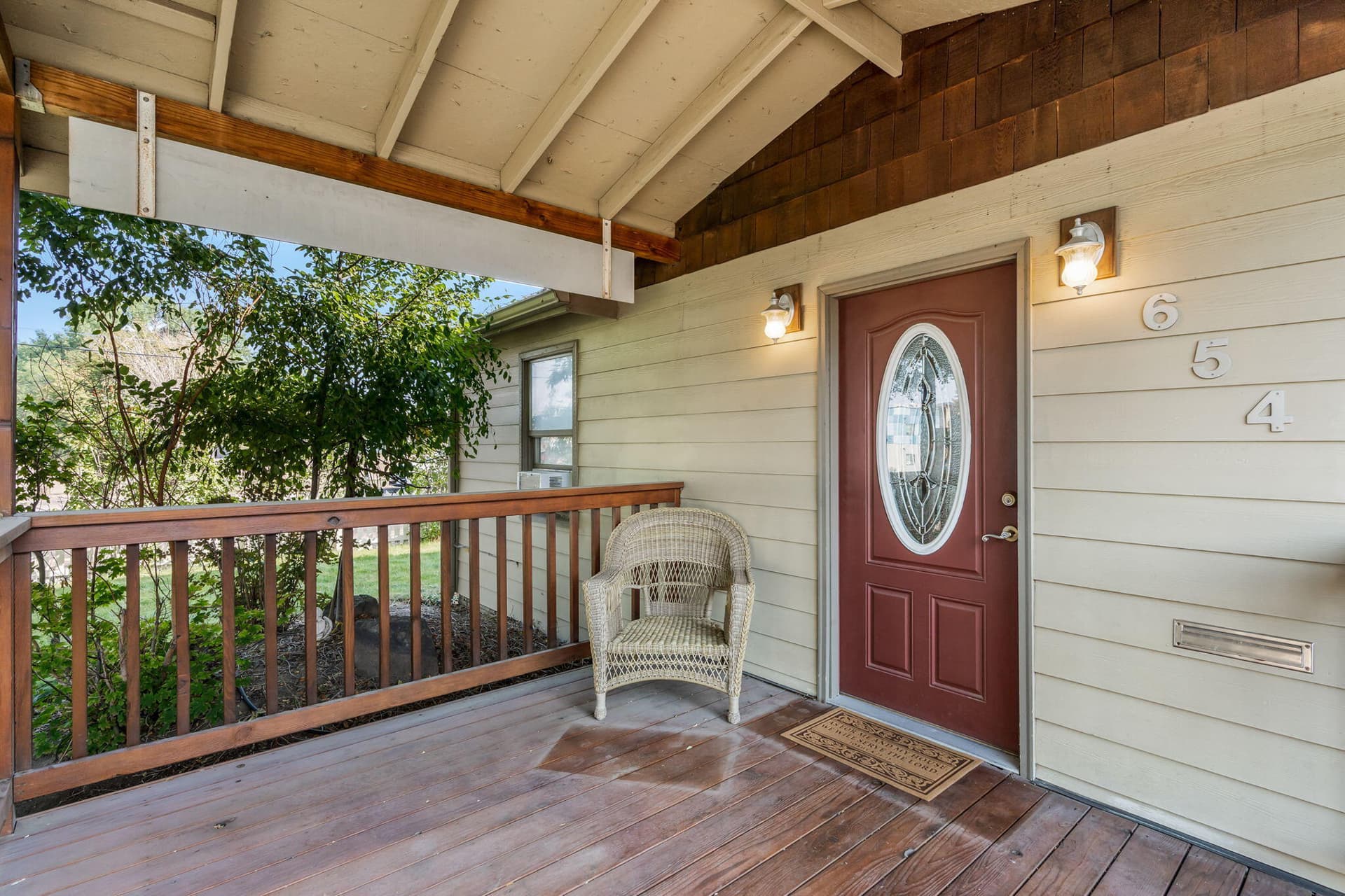 654 NW 4th St Redmond - Mike Albright Ph. Photo 1 of 18, 654 NW 4th Street, Redmond, OR 97756