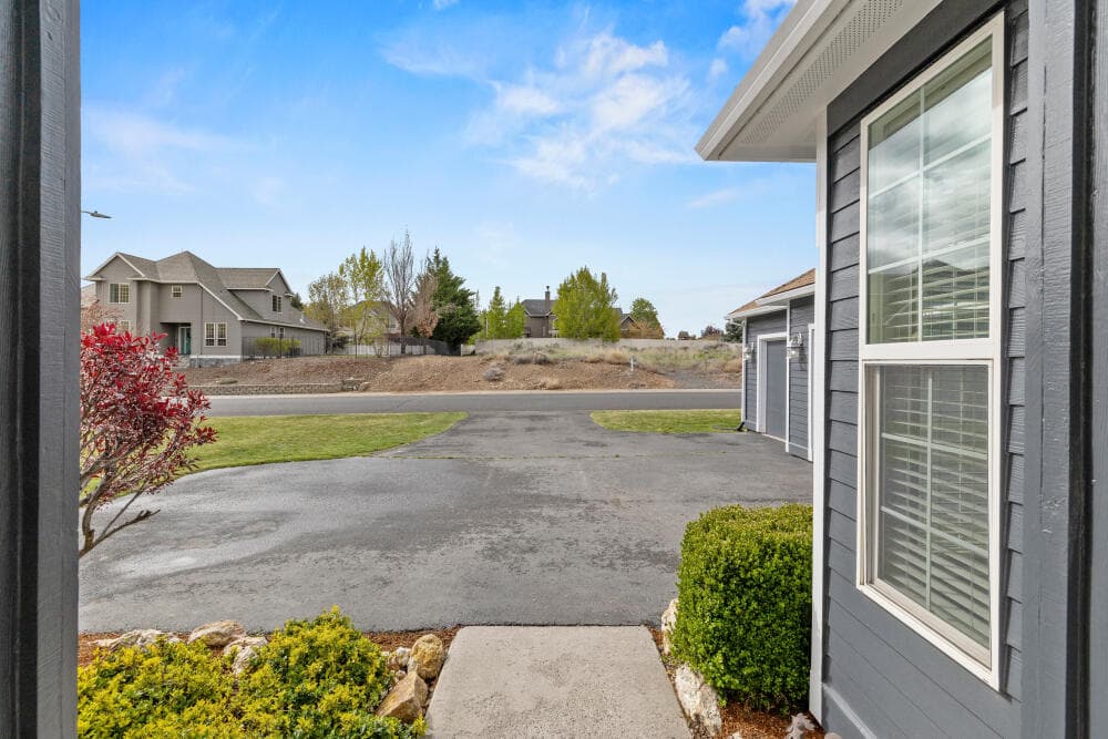 Harmony. Photo 4 of 49, 1713 Harmony Lane, Klamath Falls, OR 97601