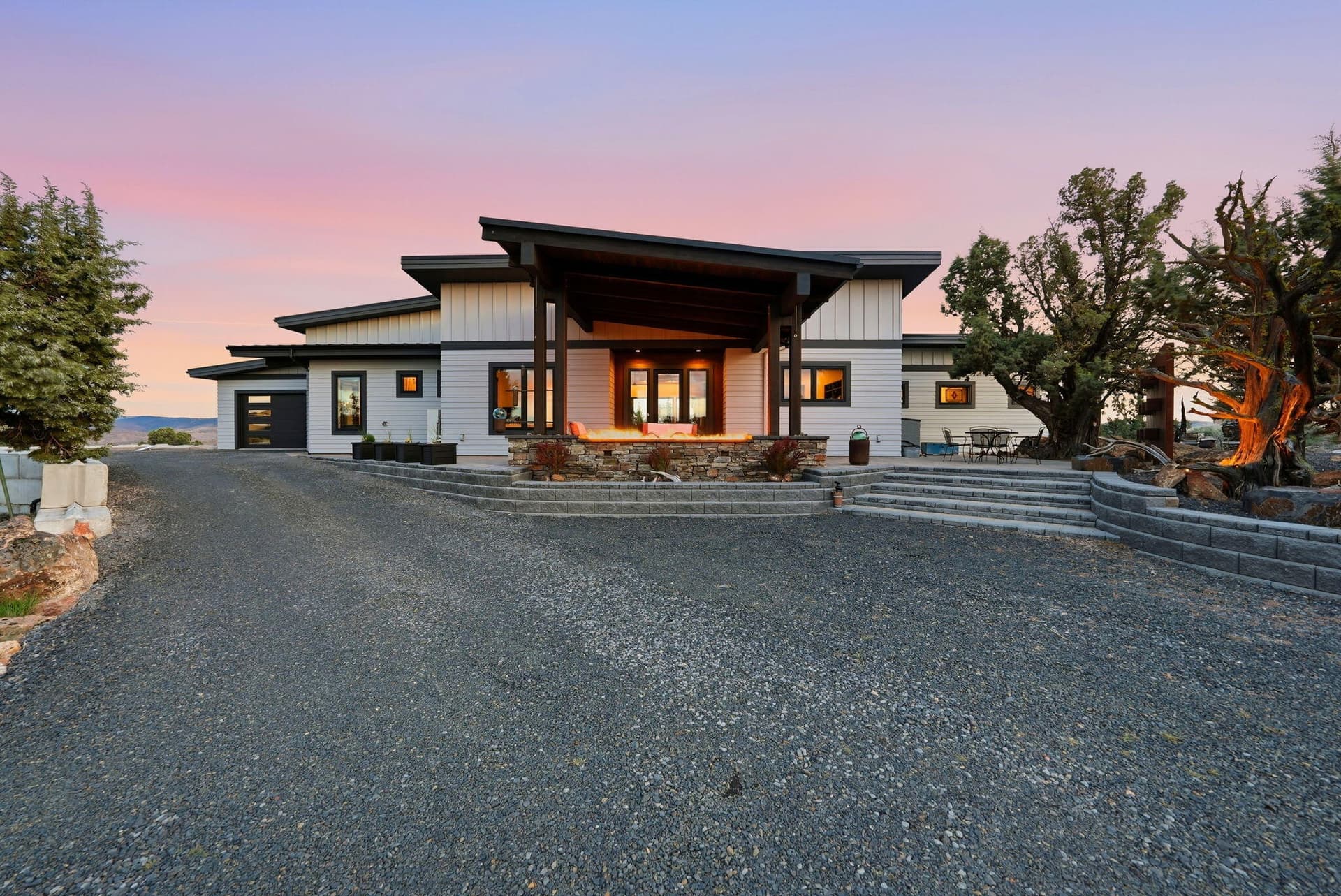 148-web-or-mls-Riley_Visuals_021_Twiligh. Photo 5 of 113, 10702 SE Wicasa Lane, Prineville, OR 97754