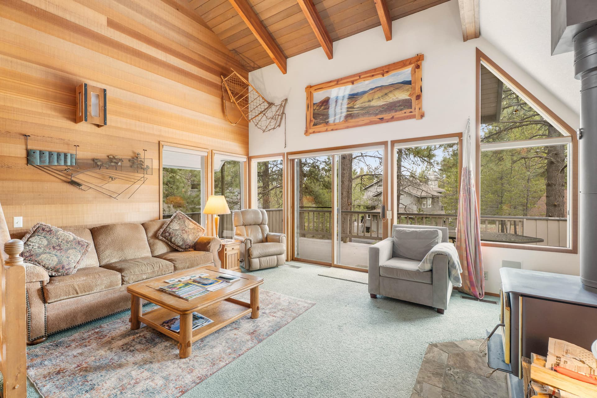 19-Living Room. Photo 5 of 30, 17920 Flat Top Lane Unit 12, Sunriver, OR 97707