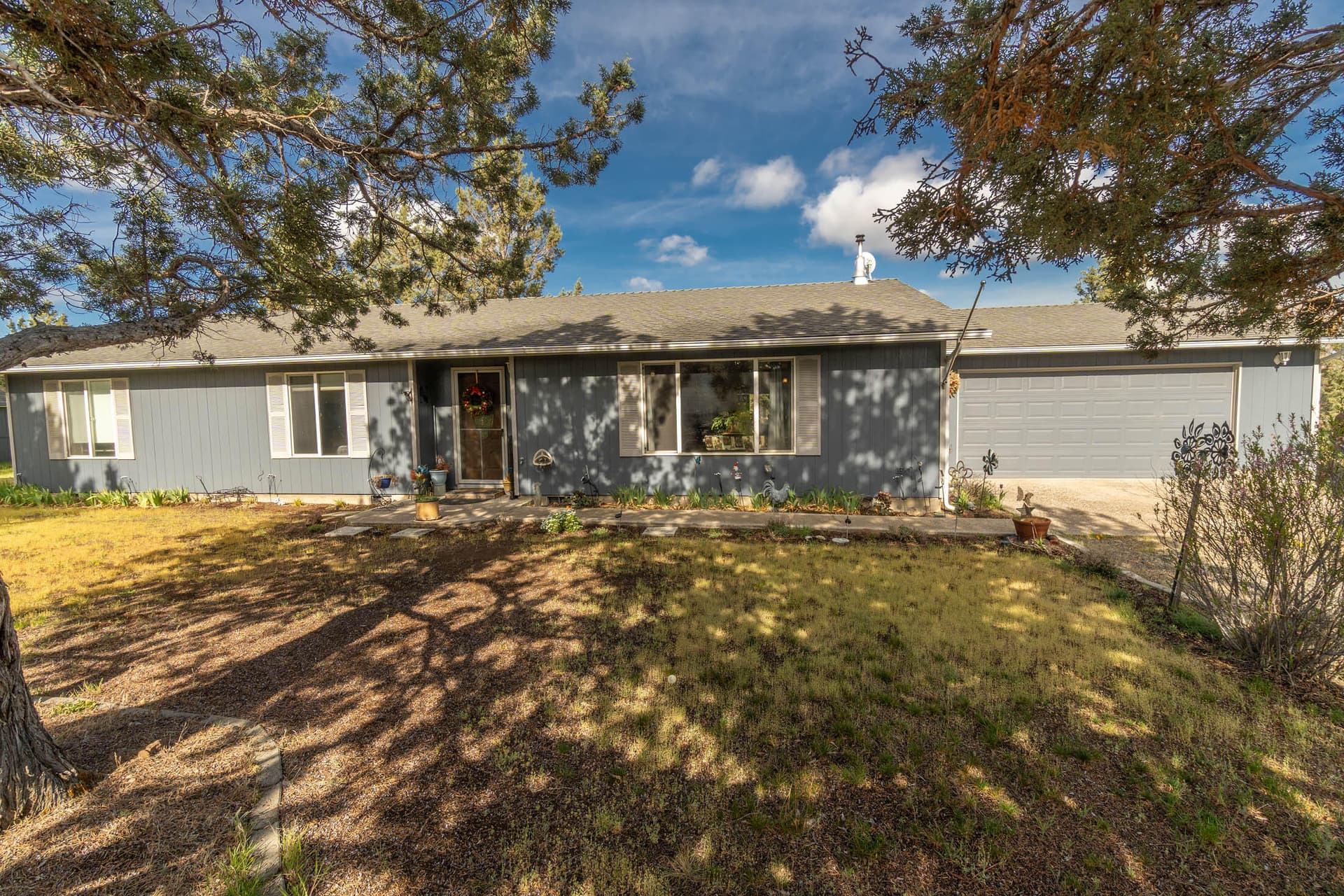 5128 SE Sioix loop_0080. Photo 2 of 37, 5128 SE Sioux Loop, Prineville, OR 97754