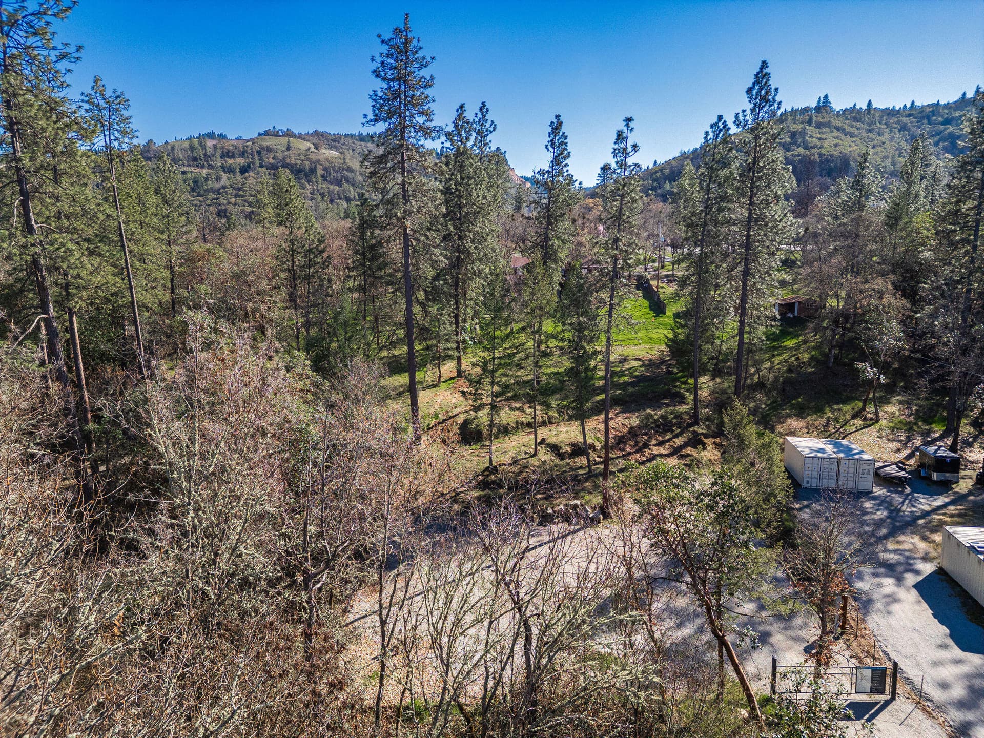 HD-18. Photo 2 of 17, 4941 Old Stage Road Unit 372W06A 2501, Central Point, OR 97502
