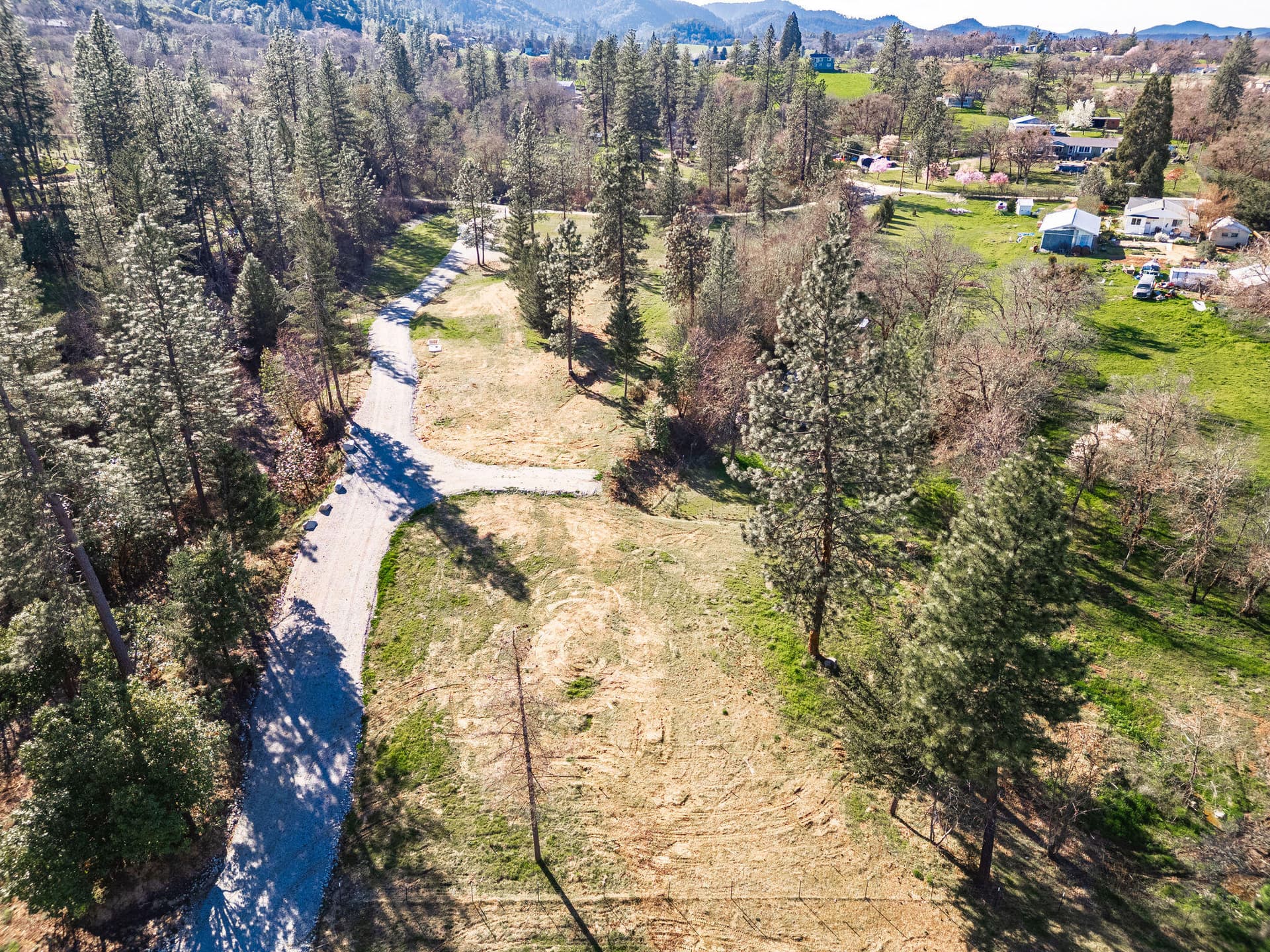 HD-61. Photo 5 of 25, 5017 Lane Creek Road Unit Parcel 2, Central Point, OR 97502