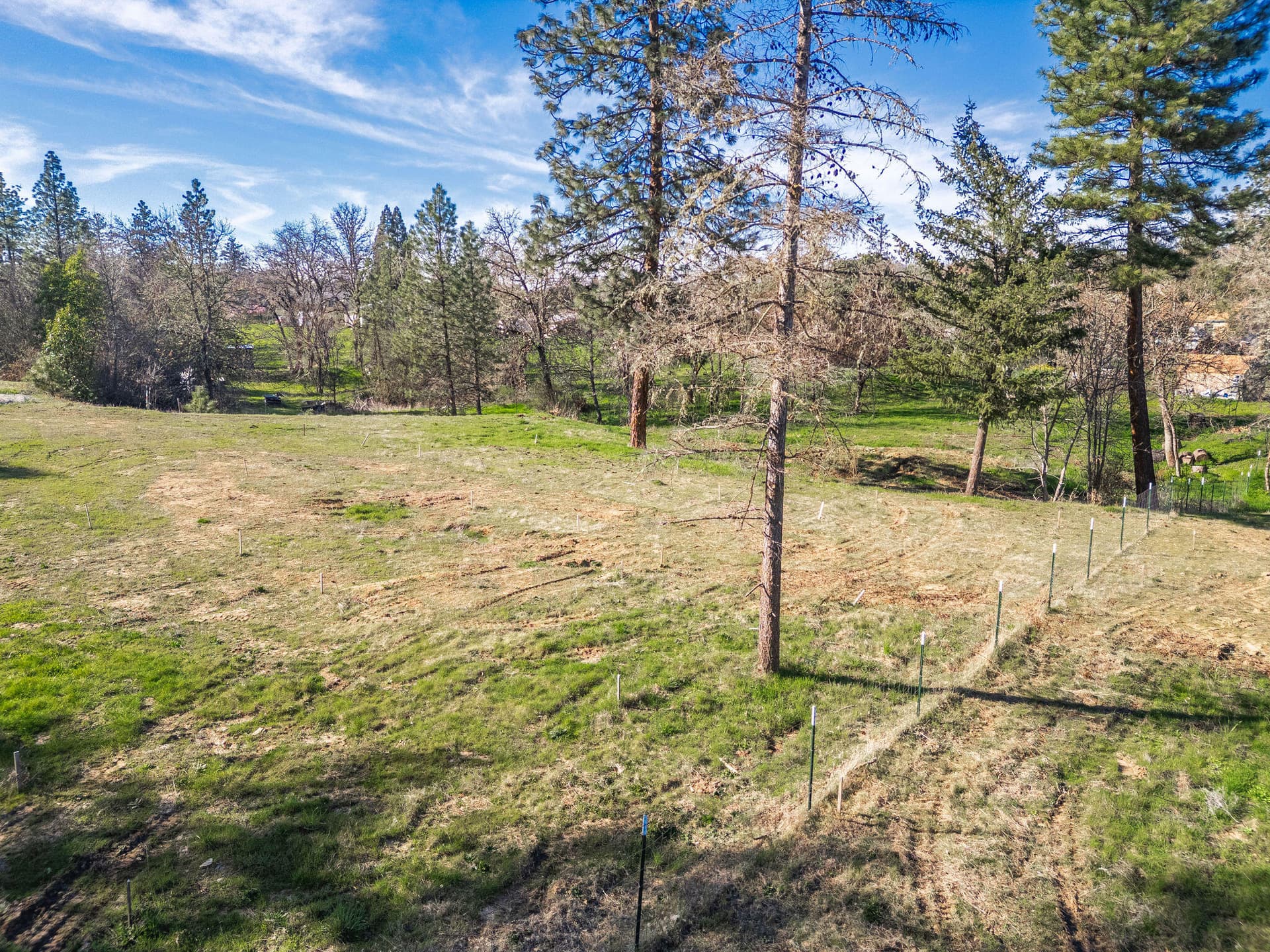HD-62. Photo 2 of 25, 5017 Lane Creek Road Unit Parcel 2, Central Point, OR 97502