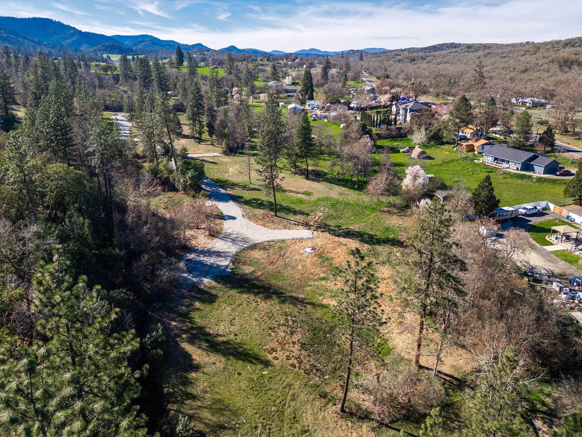 HD-25. Photo 1 of 38, 5009 Lane Creek Road Unit Parcel 3, Central Point, OR 97502