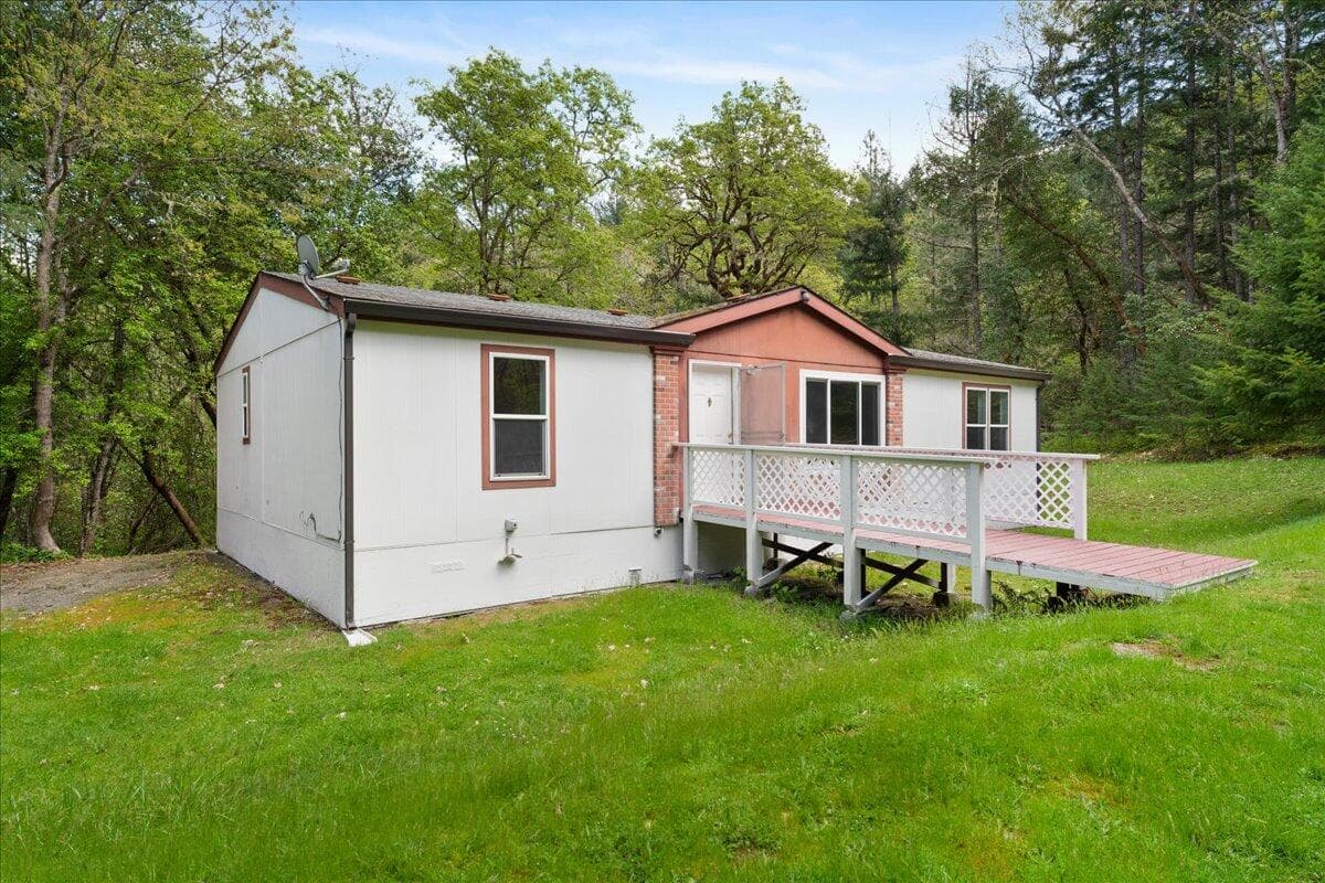 2. Photo 2 of 23, 1360 Sunny Glen Way, Wolf Creek, OR 97497