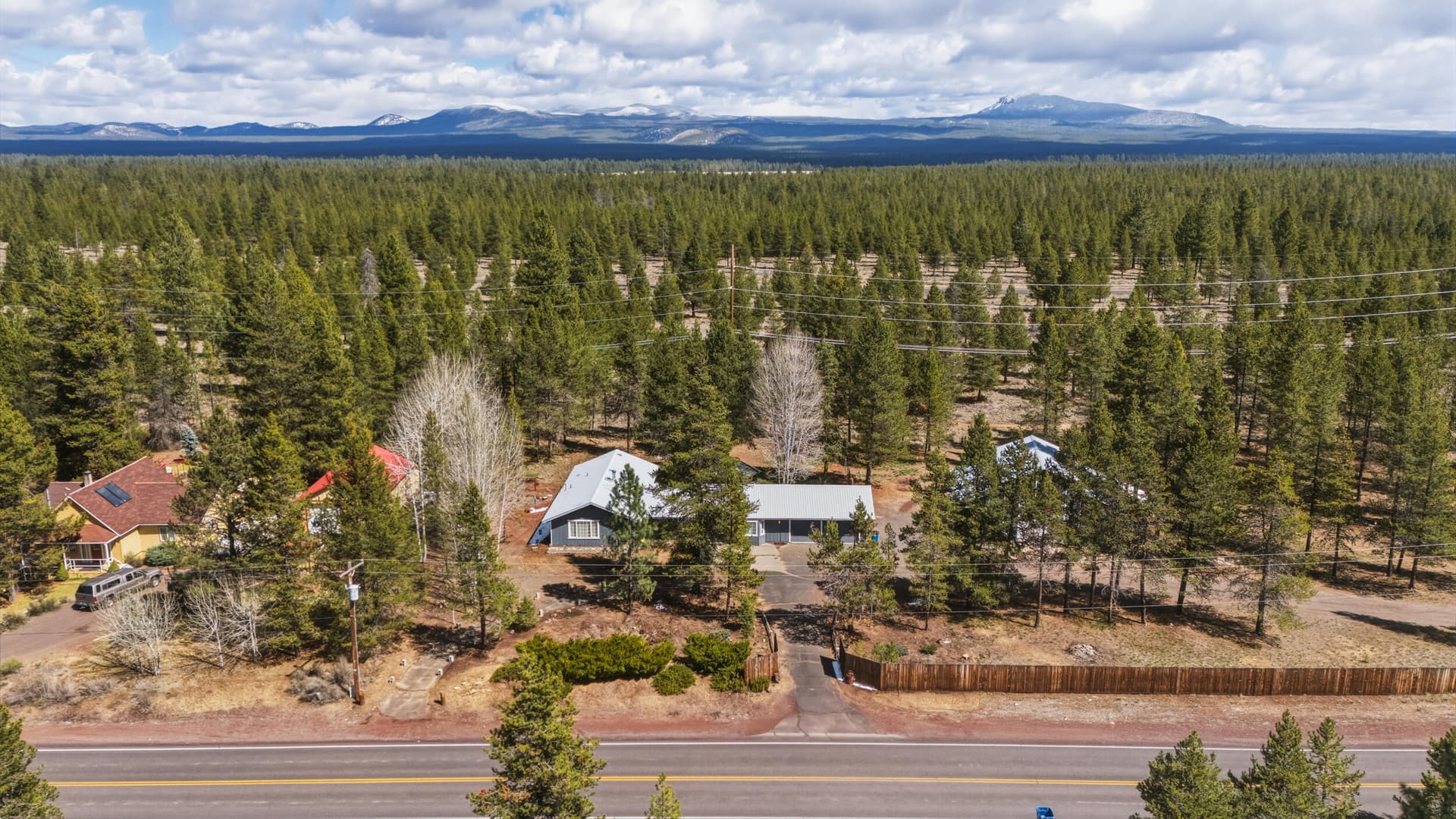 33. Photo 3 of 45, 53130 Riverview Drive, La Pine, OR 97739