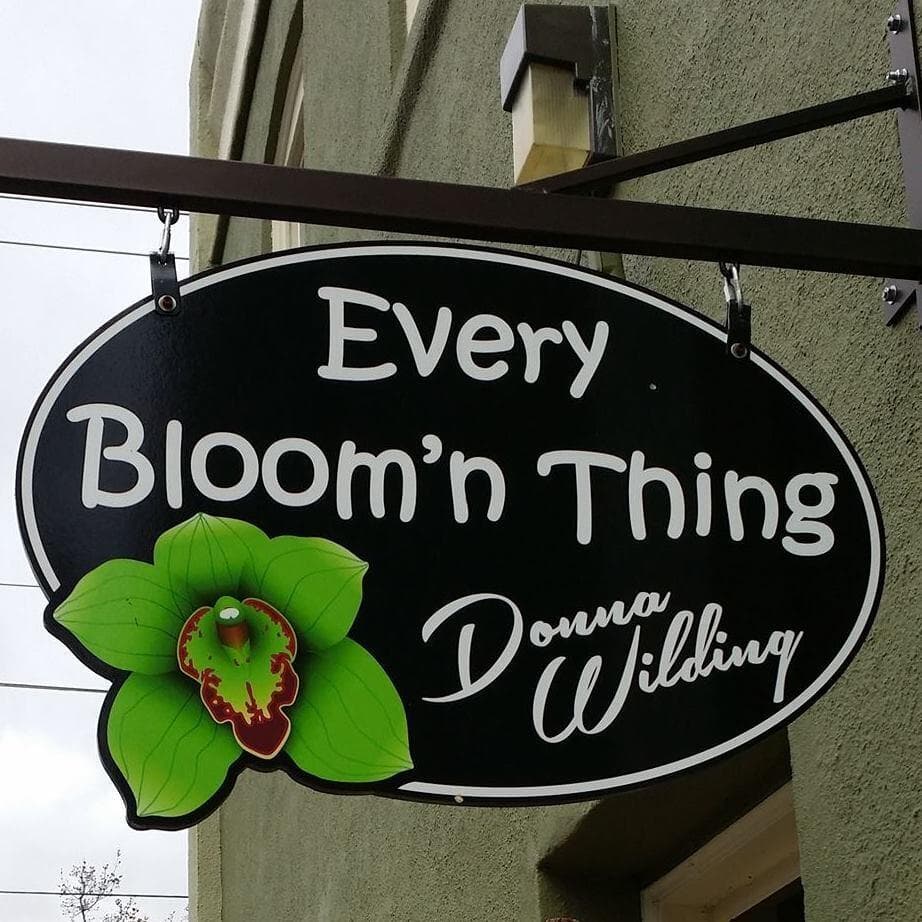 Sign Front. Photo 1 of 71, 251 SW 6th Street, Redmond, OR 97756