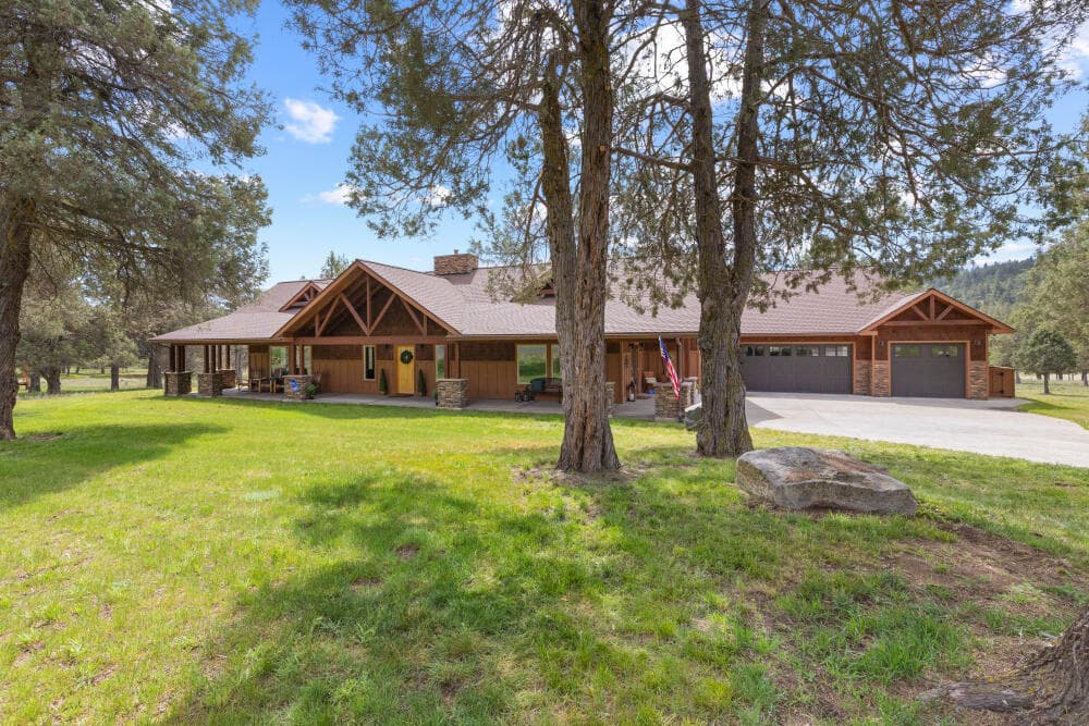 1164PaperBirchDr-8. Photo 1 of 72, 1164 Paper Birch Way, Klamath Falls, OR 97601