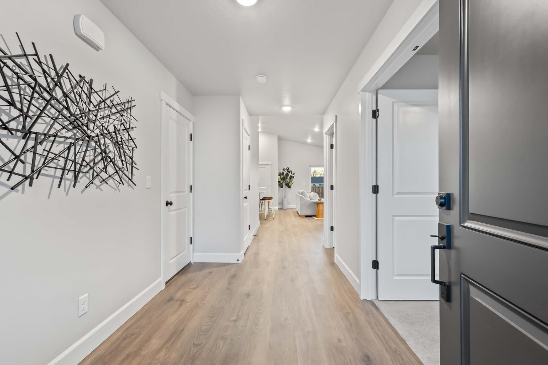 Entryway. Photo 3 of 16, 755 NE Discovery Loop Loop Unit Lot 158, Prineville, OR 97754