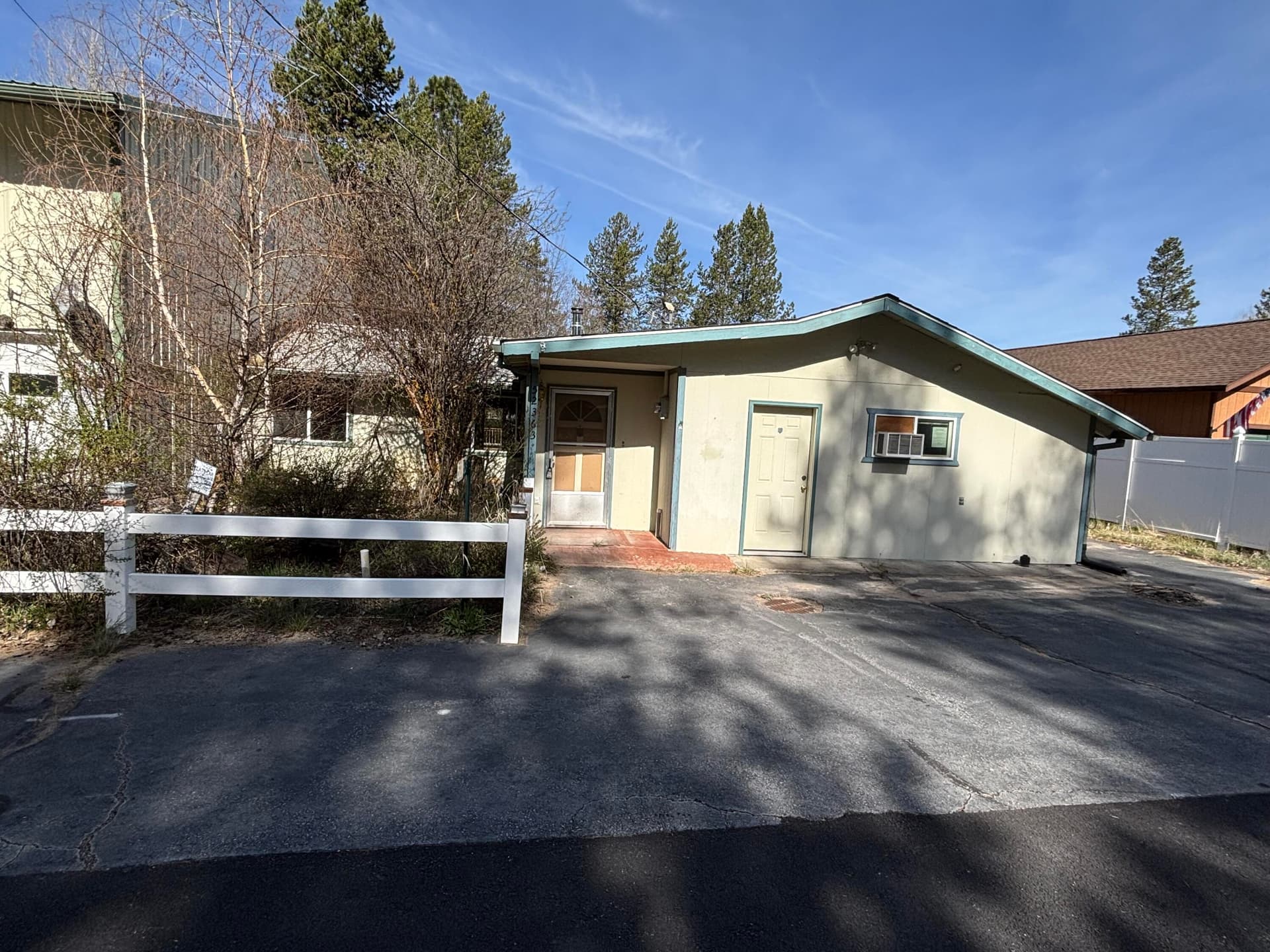 IMG_0002. Photo 2 of 30, 52363 Glenwood Drive, La Pine, OR 97739