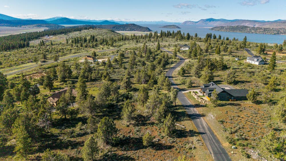 2 - 856BeattysButteDrLot-22. Photo 2 of 10, 856 Beattys Butte Drive, Klamath Falls, OR 97601