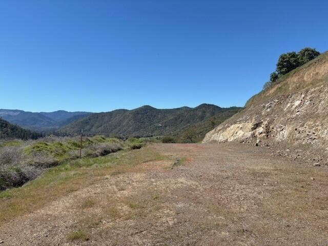 2. Photo 2 of 19, 766 N River Road, Gold Hill, OR 97525