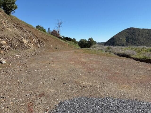 3. Photo 3 of 19, 766 N River Road, Gold Hill, OR 97525