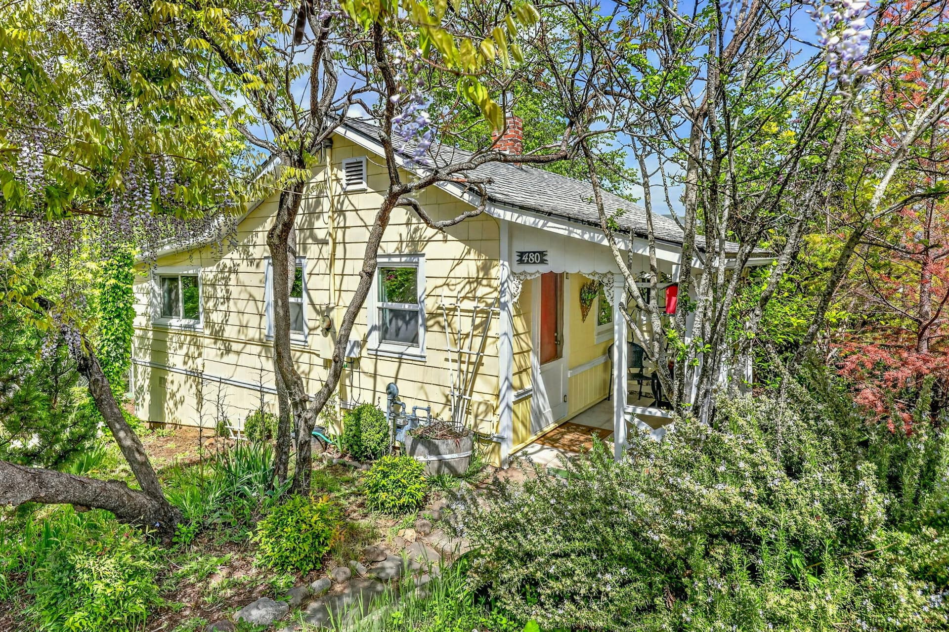 2. Photo 2 of 30, 480 Harrison Street, Ashland, OR 97520
