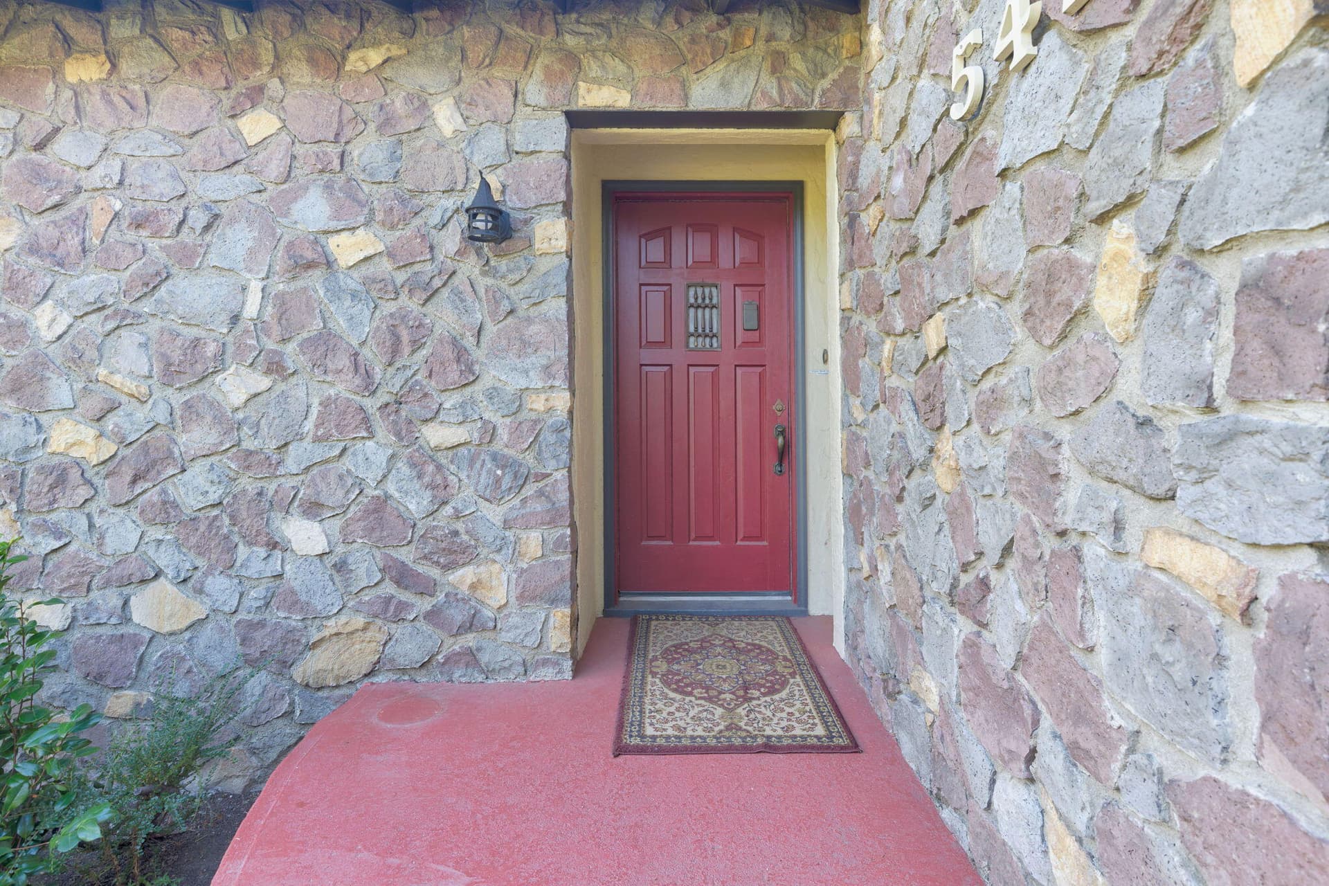 Entryway. Photo 3 of 56, 547 Oakdale Drive, Medford, OR 97501