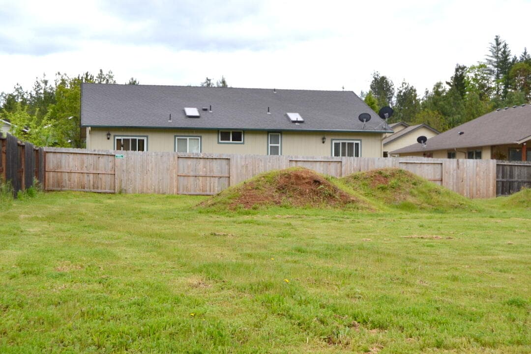 DSC_8494-001. Photo 2 of 26, 221 Red Cedar Lane, Cave Junction, OR 97523