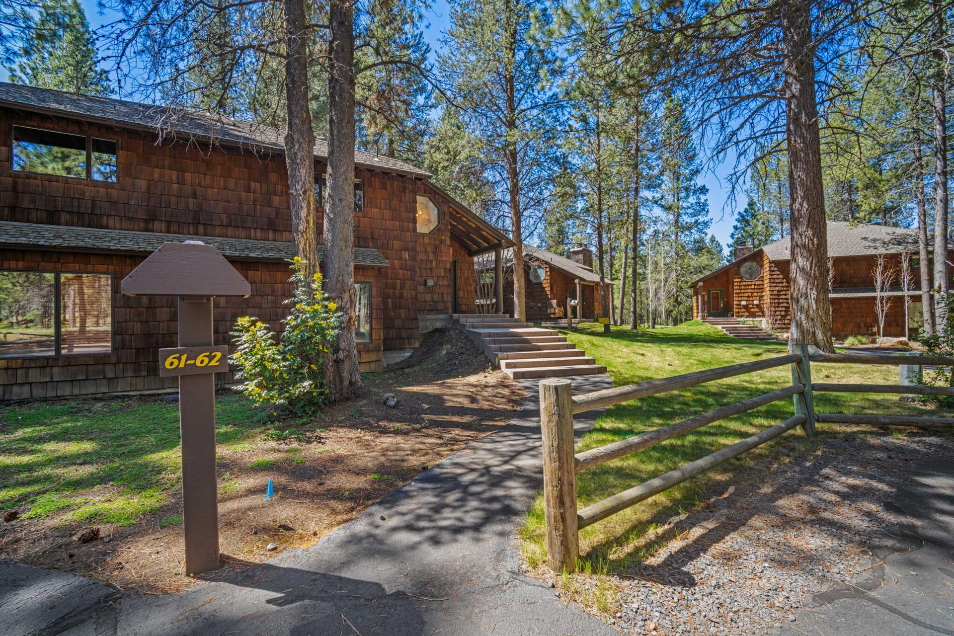 1-web-or-mls-62 Wildflower-1. Photo 2 of 34, 57267 Mashie Lane Unit 62, Sunriver, OR 97707