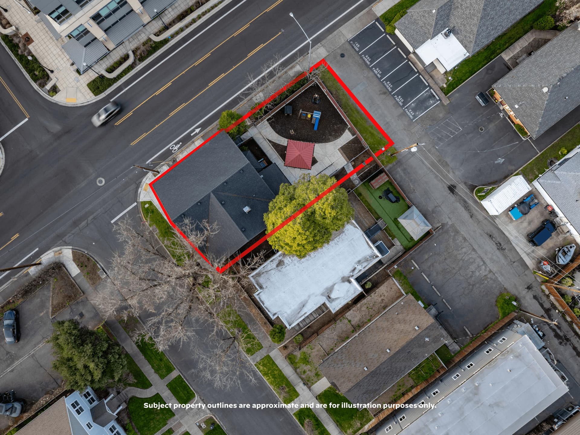 301-4. Photo 4 of 42, 301 S Ivy Street, Medford, OR 97501