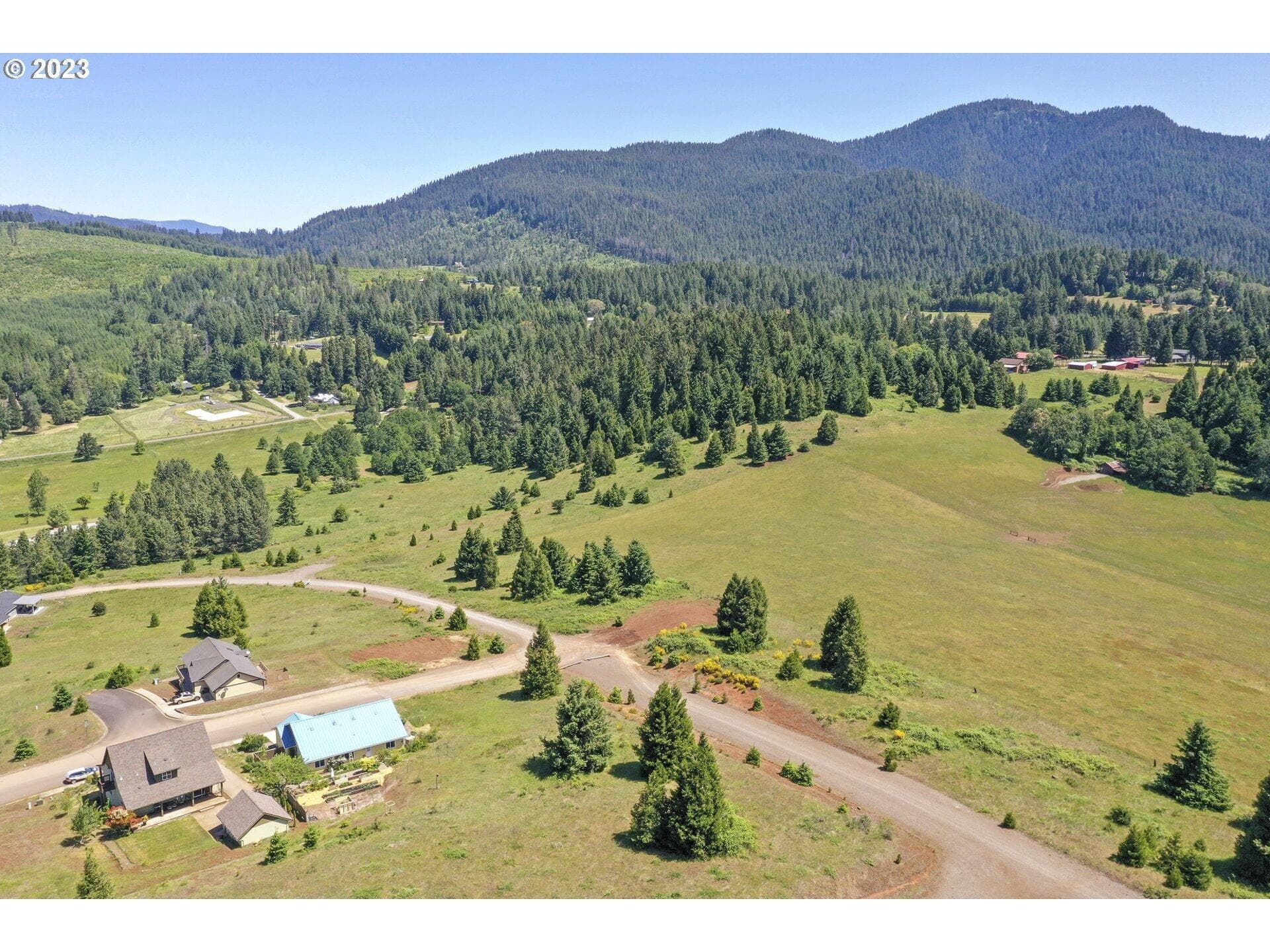 741566274-3. Photo 4 of 7, Bugle Loop Unit TL 1306, Oakridge, OR 97463