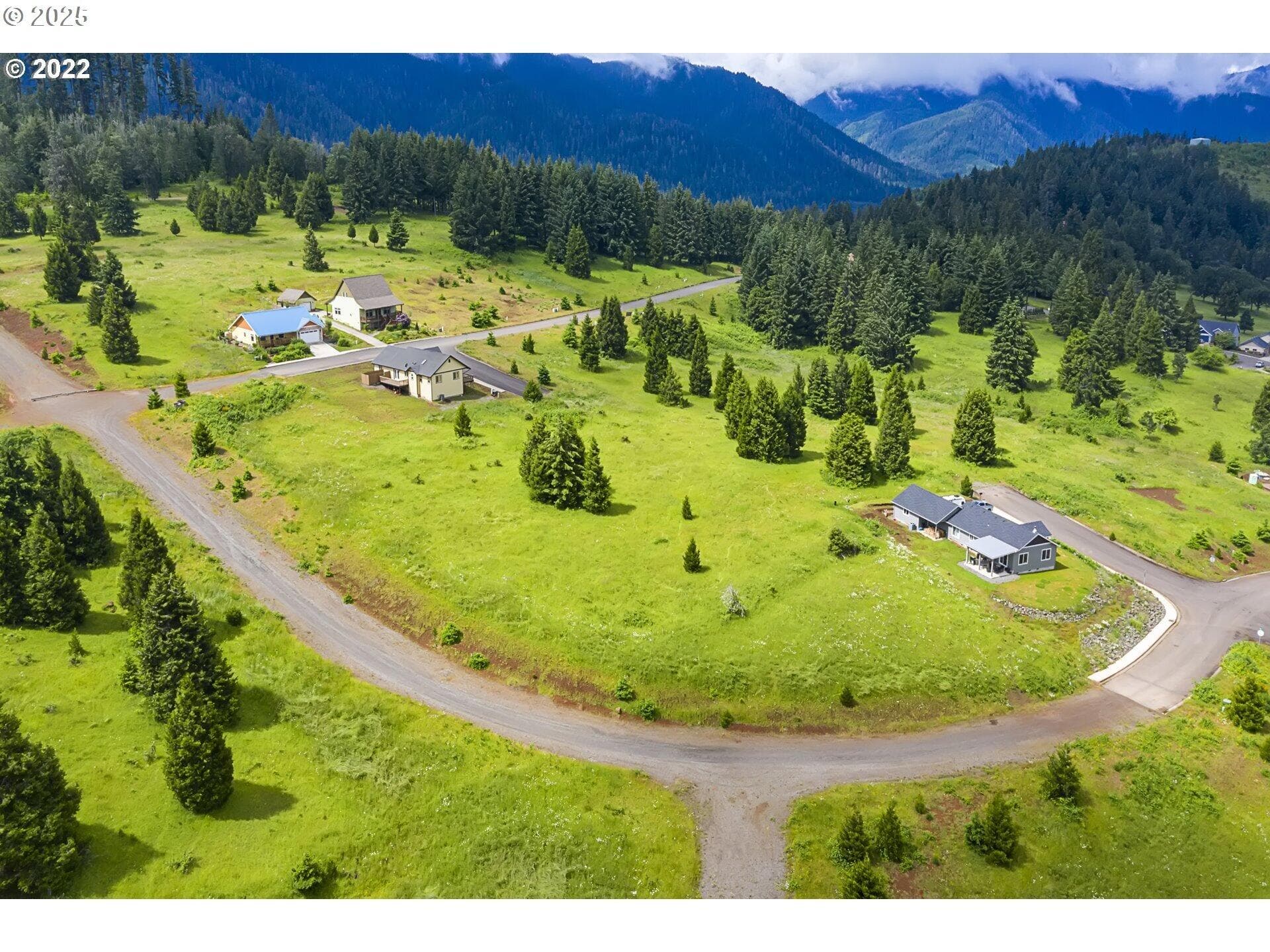 741566274-18. Photo 4 of 4, Bugle Loop Unit TL 1301, Oakridge, OR 97463