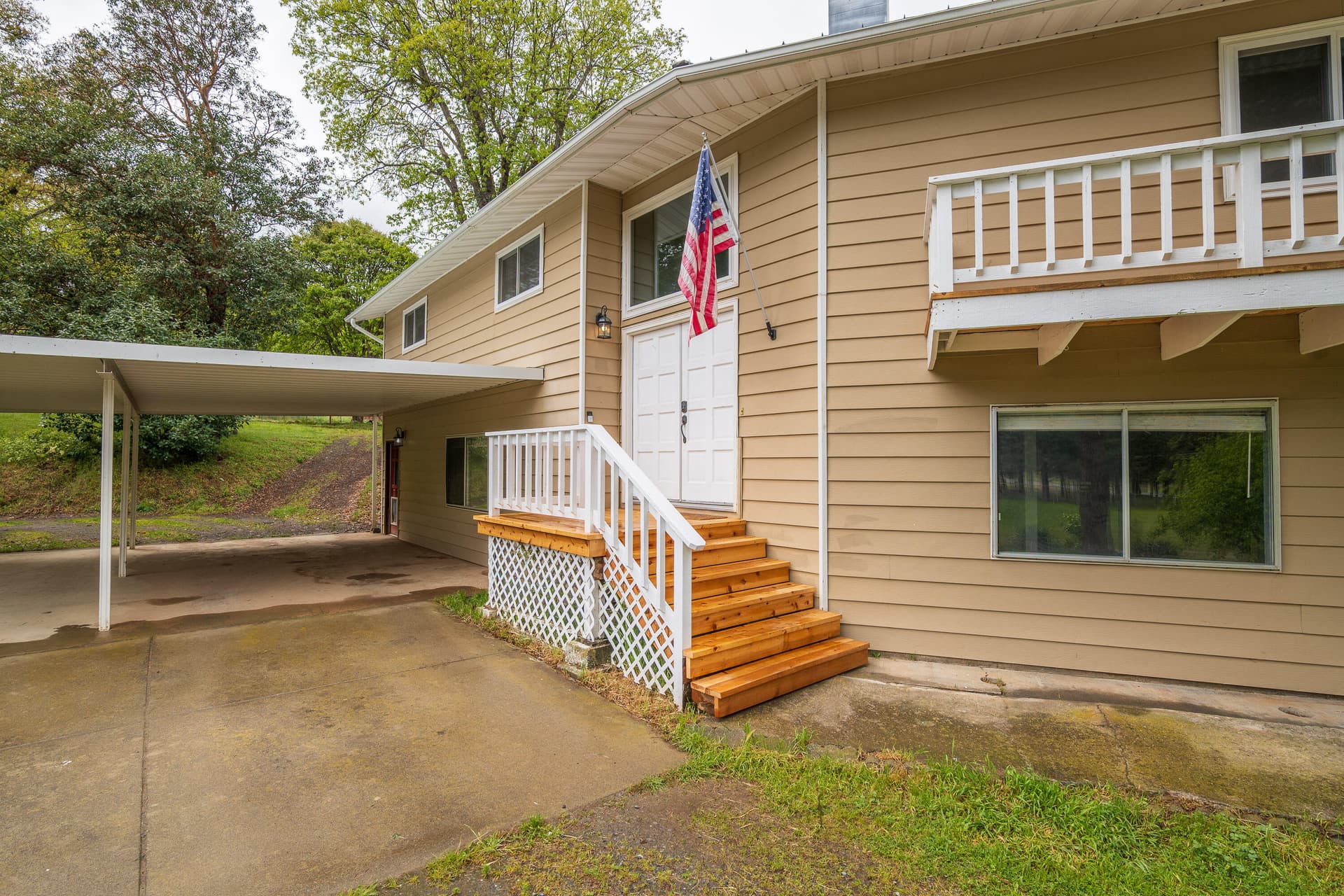 04. Photo 4 of 43, 7680 Upper Applegate, Jacksonville, OR 97530