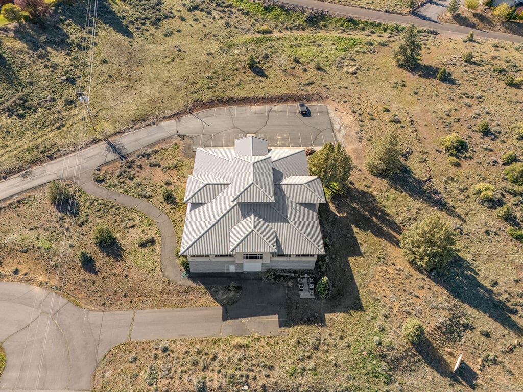 dji_20260416165343_0022_d-dji_2026041616. Photo 4 of 23, 3090 Memorial Drive, Klamath Falls, OR 97601